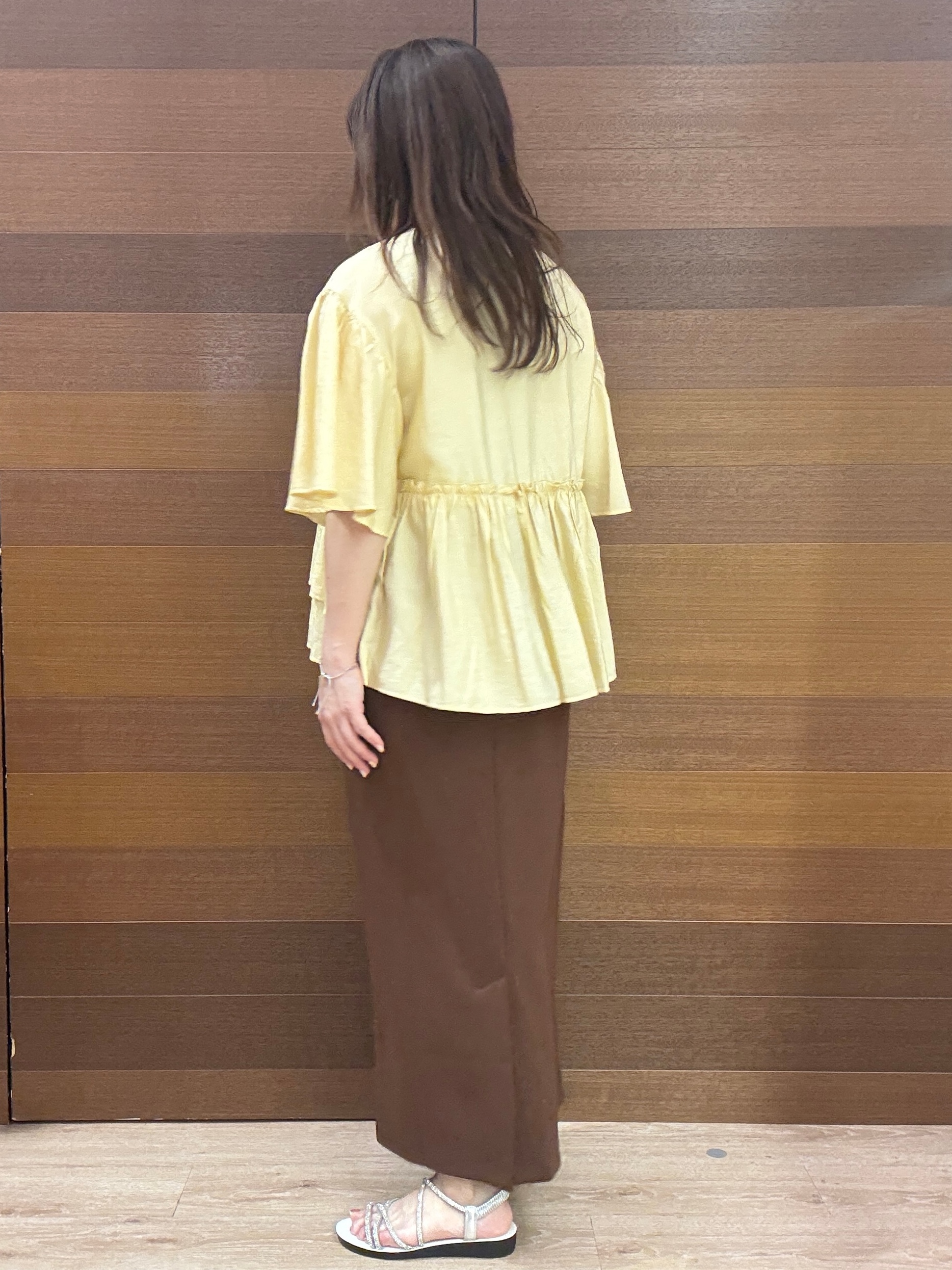 maichiさんの「OPAQUE.CLIP｜アシンメトリーペプラムブラウス【洗濯機OK】」を使ったコーディネート