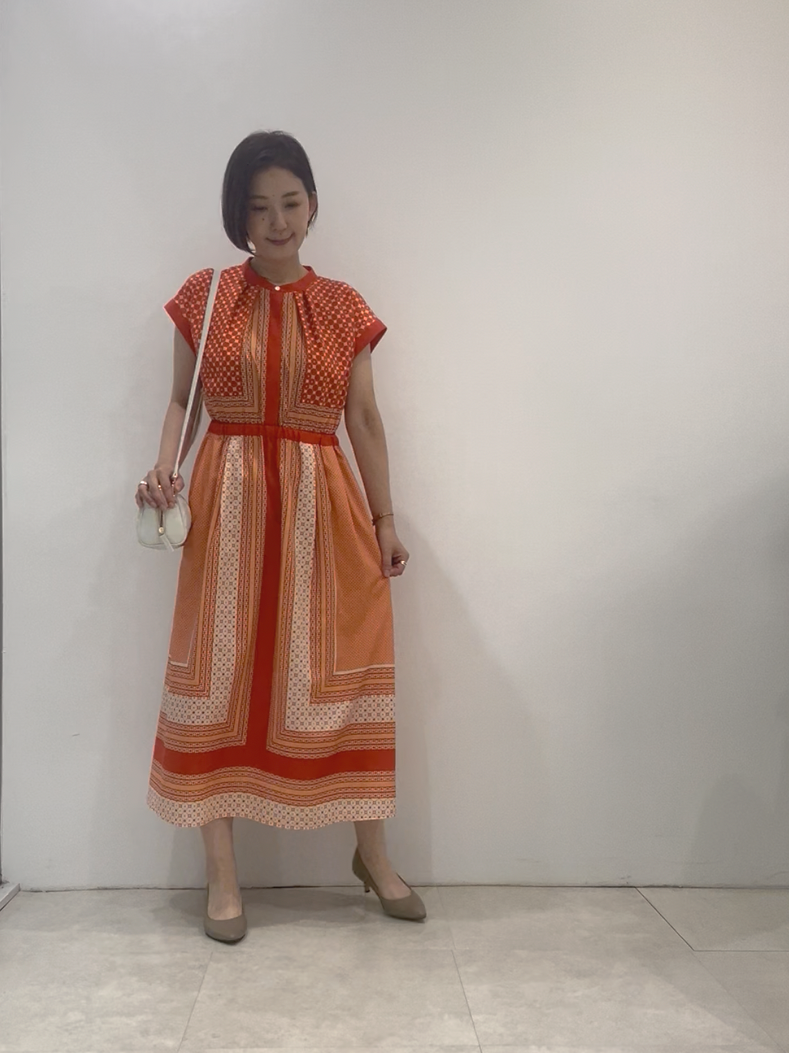 まどかさんの「UNTITLED｜幾何学柄フレンチスリーブワンピース」を使ったコーディネート