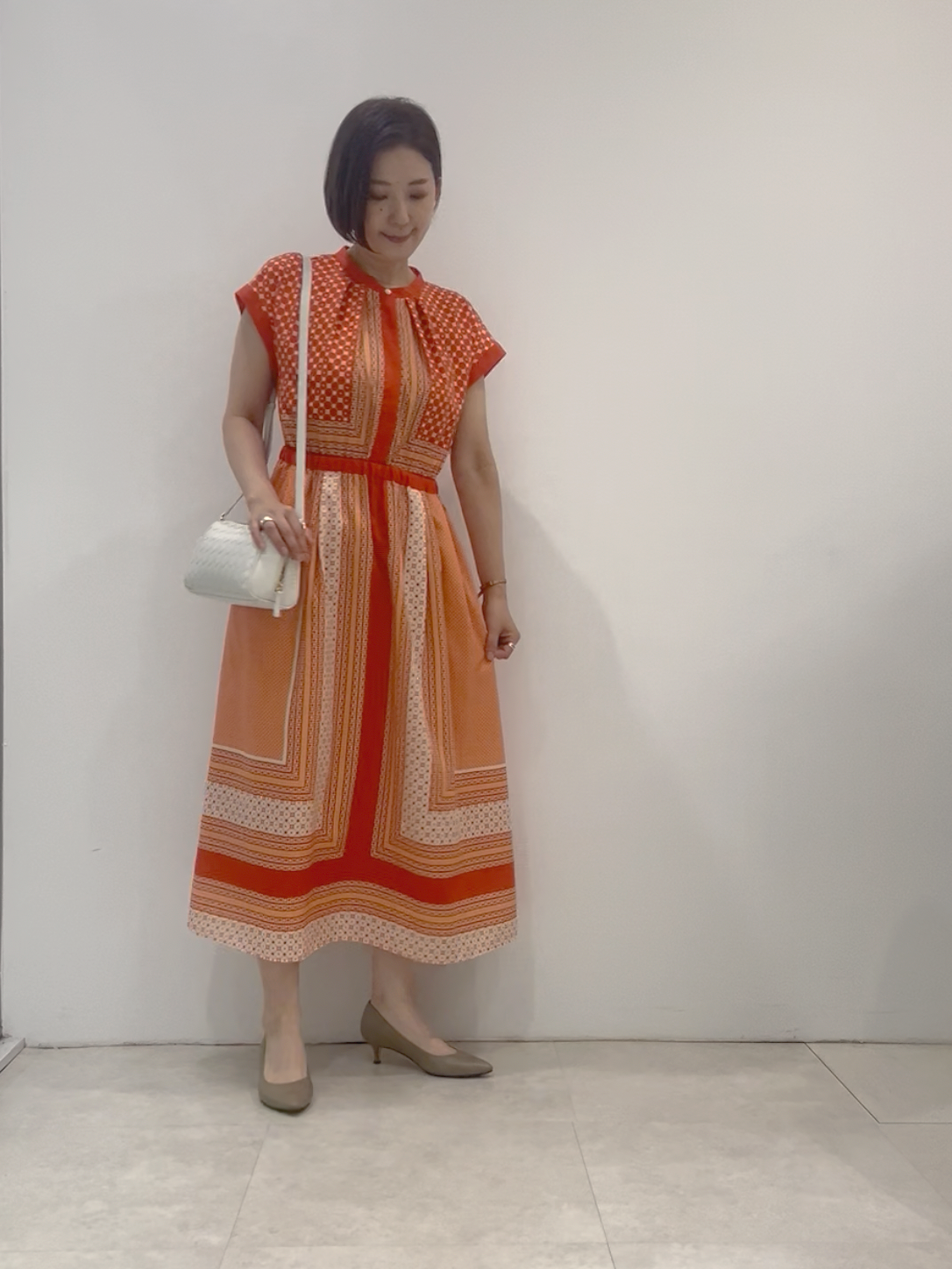 まどかさんの「UNTITLED｜幾何学柄フレンチスリーブワンピース」を使ったコーディネート