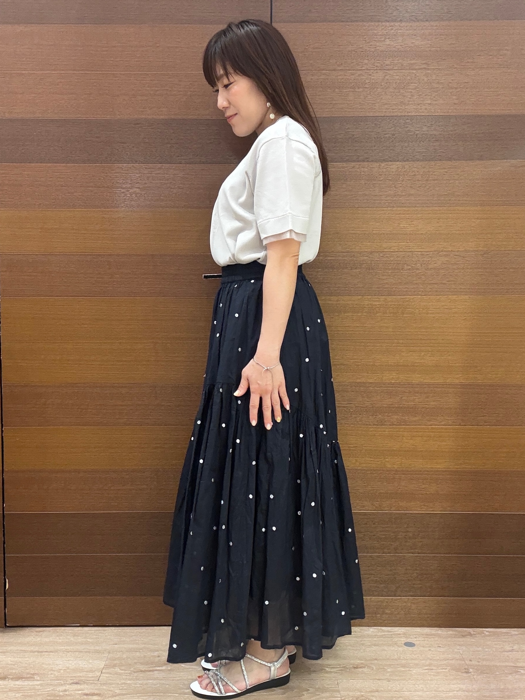 maichiさんの「OPAQUE.CLIP｜【UV／接触冷感／抗ピル】シアー＆レイヤード風さらりニット《洗濯機OK》」を使ったコーディネート