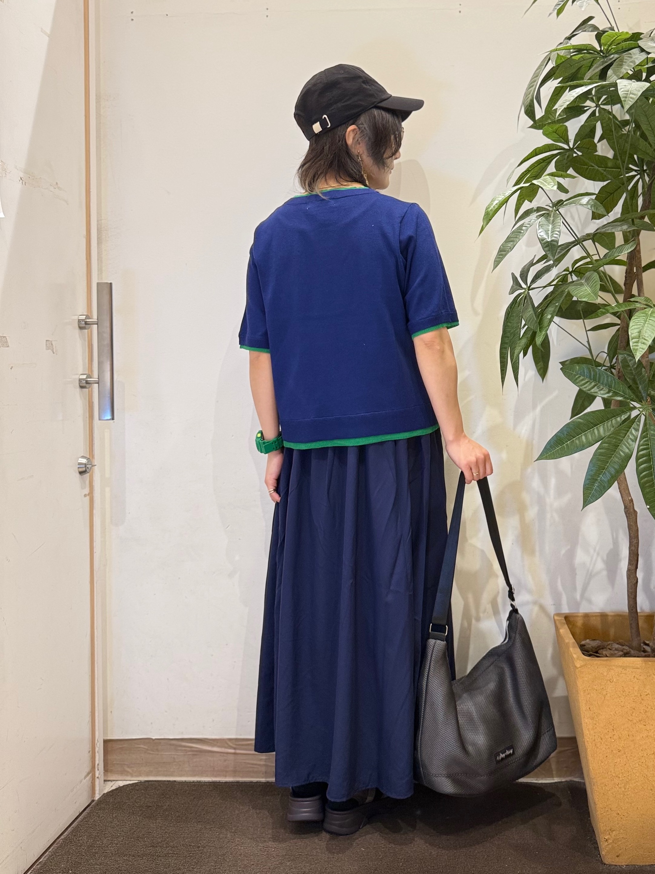 misakiさんの「SHOO･LA･RUE｜【二の腕隠れる/コットン混】配色使いで差がつく 洗える五分袖ニット」を使ったコーディネート
