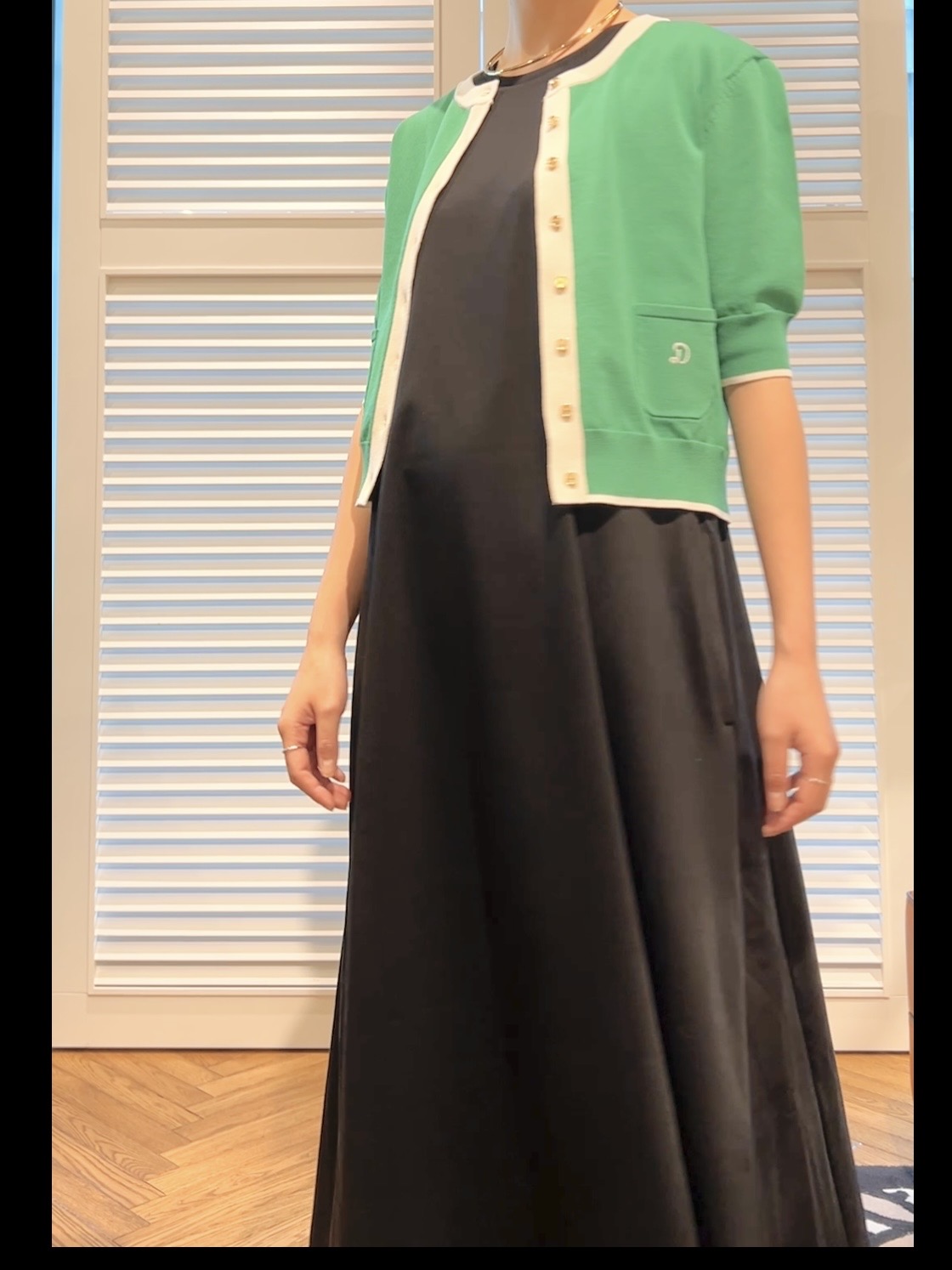 OCHIAIさんの「DRESSTERIOR｜【接触冷感／抗菌防臭／消臭/ウォッシャブル】アイスクリアコットン フレンチスリーブワンピース」を使ったコーディネート