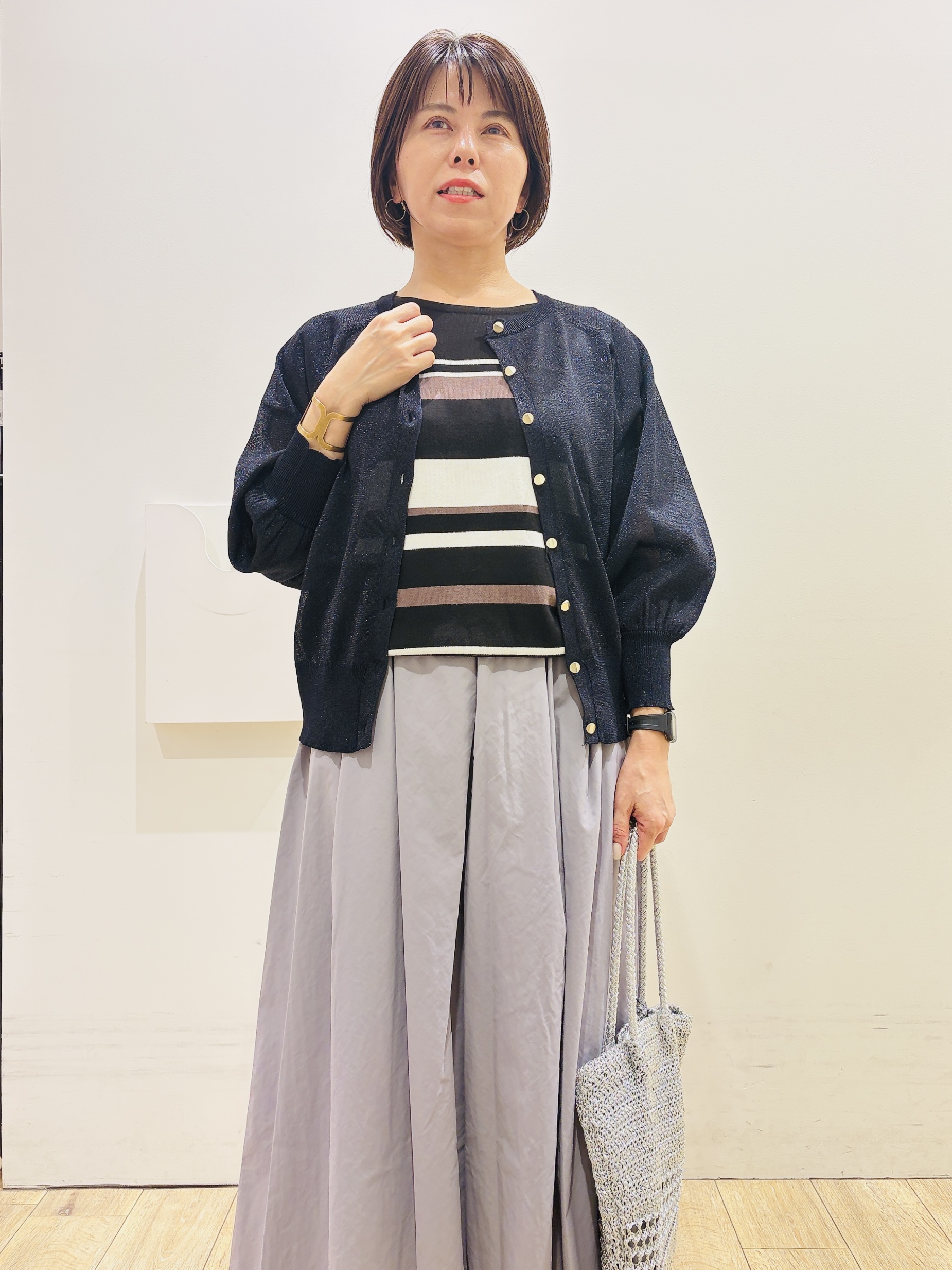 YUKOさんの「index｜表面デザイン フープピアス」を使ったコーディネート