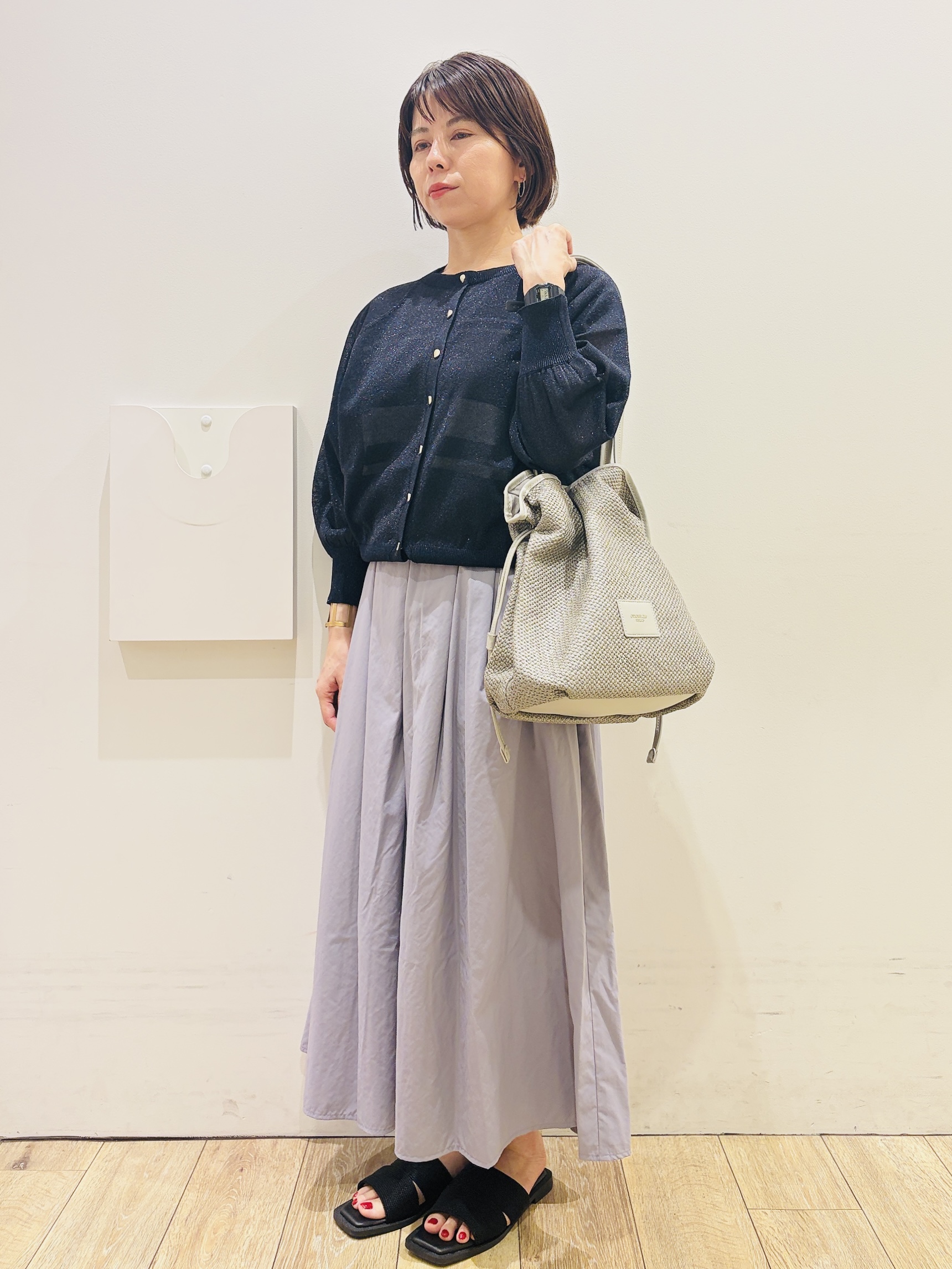 YUKOさんの「index｜表面デザイン フープピアス」を使ったコーディネート