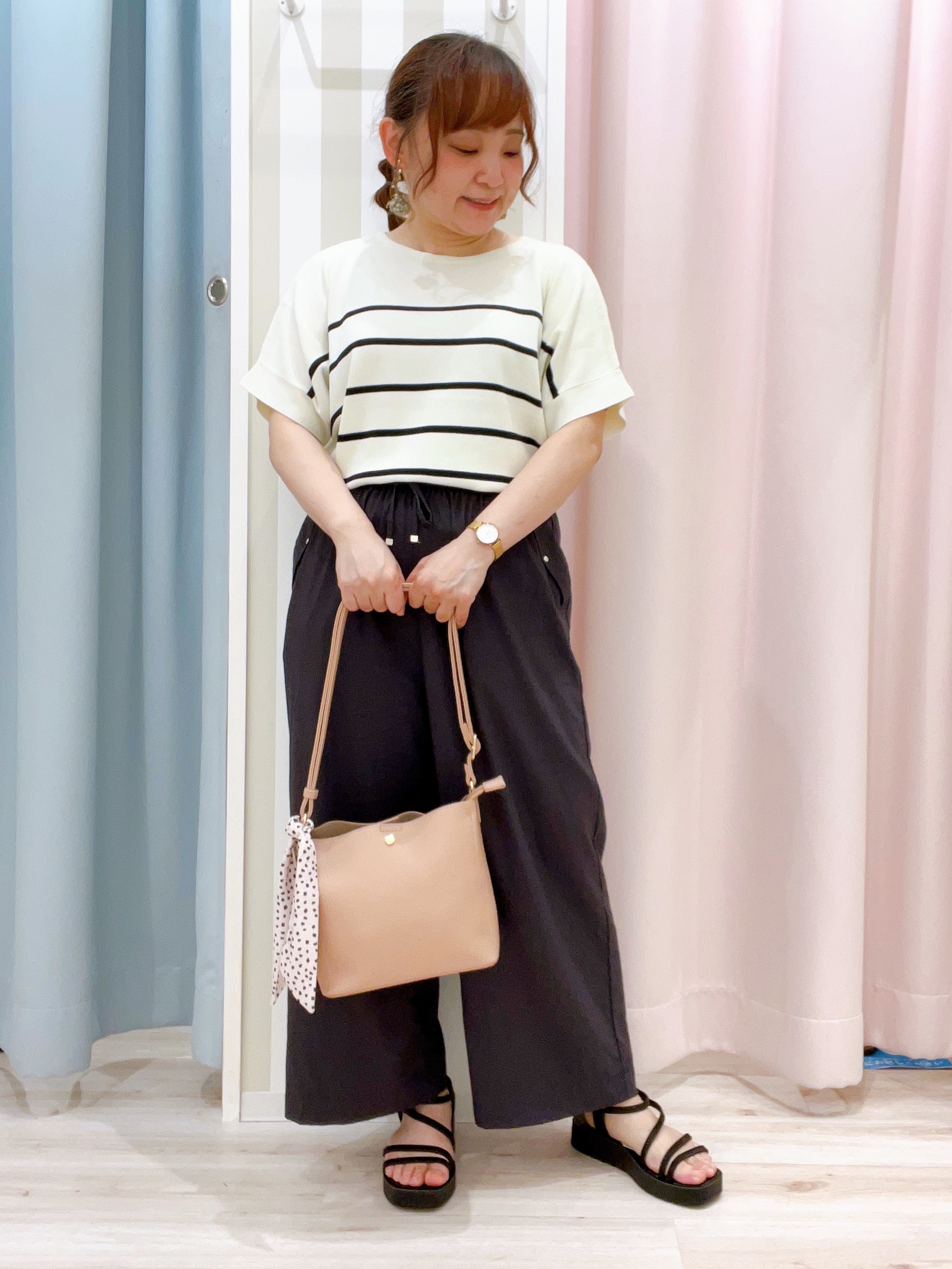kitaさんの「SHOO･LA･RUE｜【毎日洗える/UV】二の腕隠れる さらっとドルマン半袖ニット」を使ったコーディネート