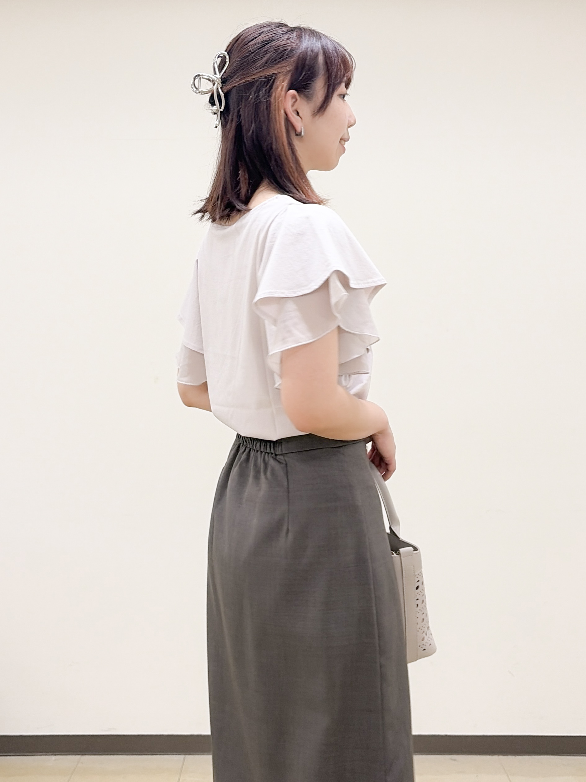 yurinaさんの「index｜【接触冷感／UVケア】シフォンフリルドッキングトップス《洗濯機OK》」を使ったコーディネート
