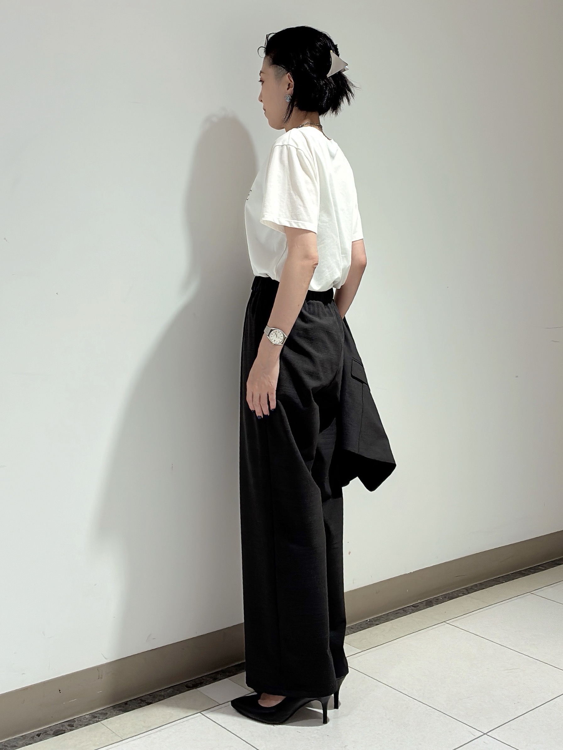 環さんの「UNTITLED｜【シワになりにくい/セットアップ可/接触冷感】ハーフスリーブジャケット」を使ったコーディネート