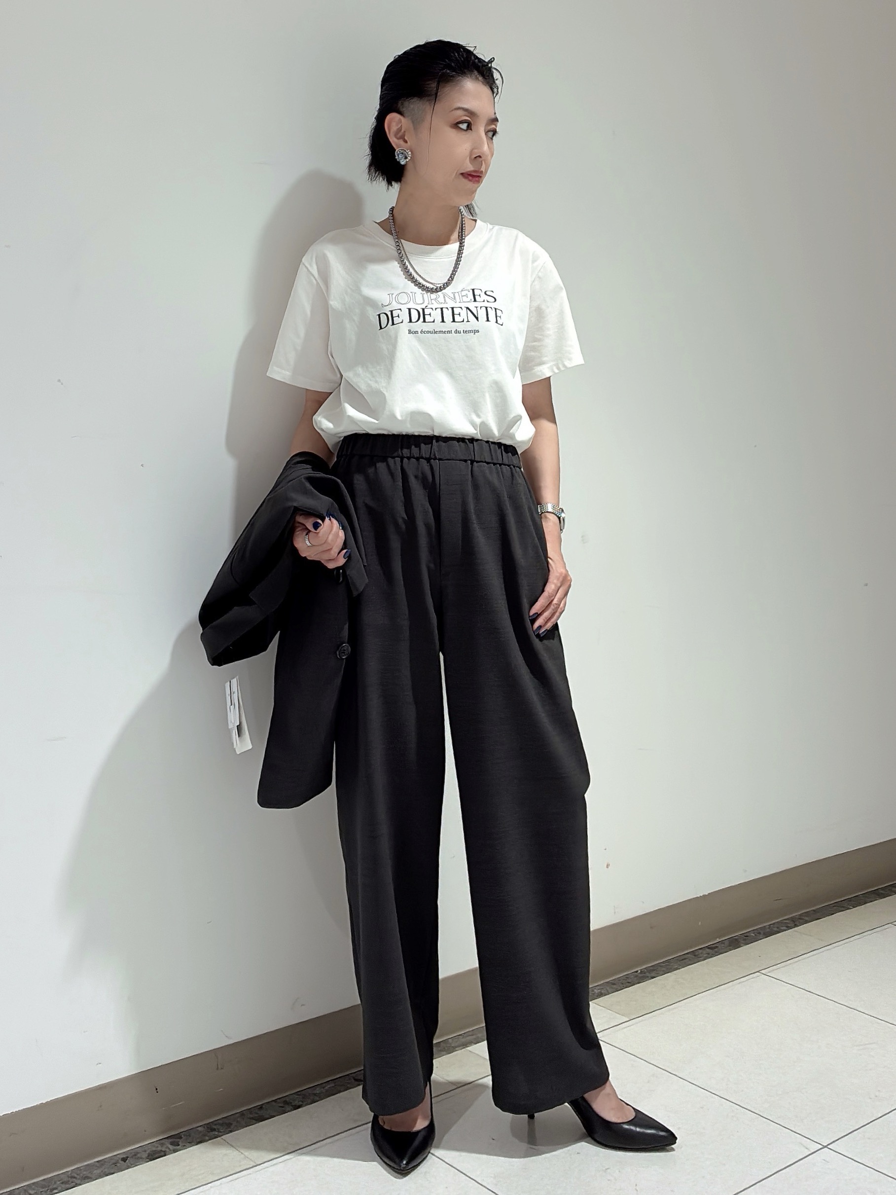 環さんの「UNTITLED｜【シワになりにくい/セットアップ可/接触冷感】ハーフスリーブジャケット」を使ったコーディネート