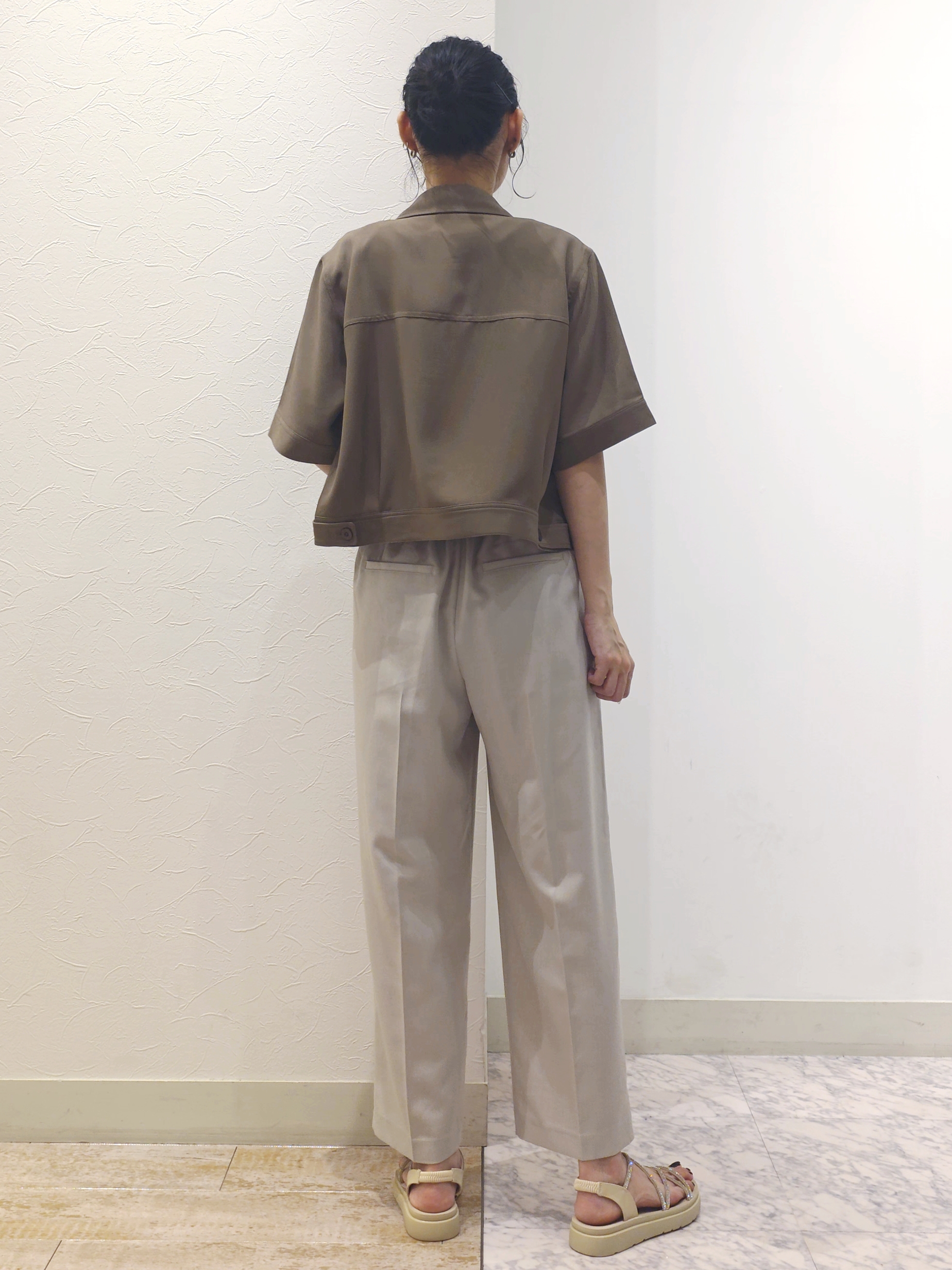 ケイさんの「grove｜【吸水速乾・通気性・洗える】衿付きハーフジャケット」を使ったコーディネート