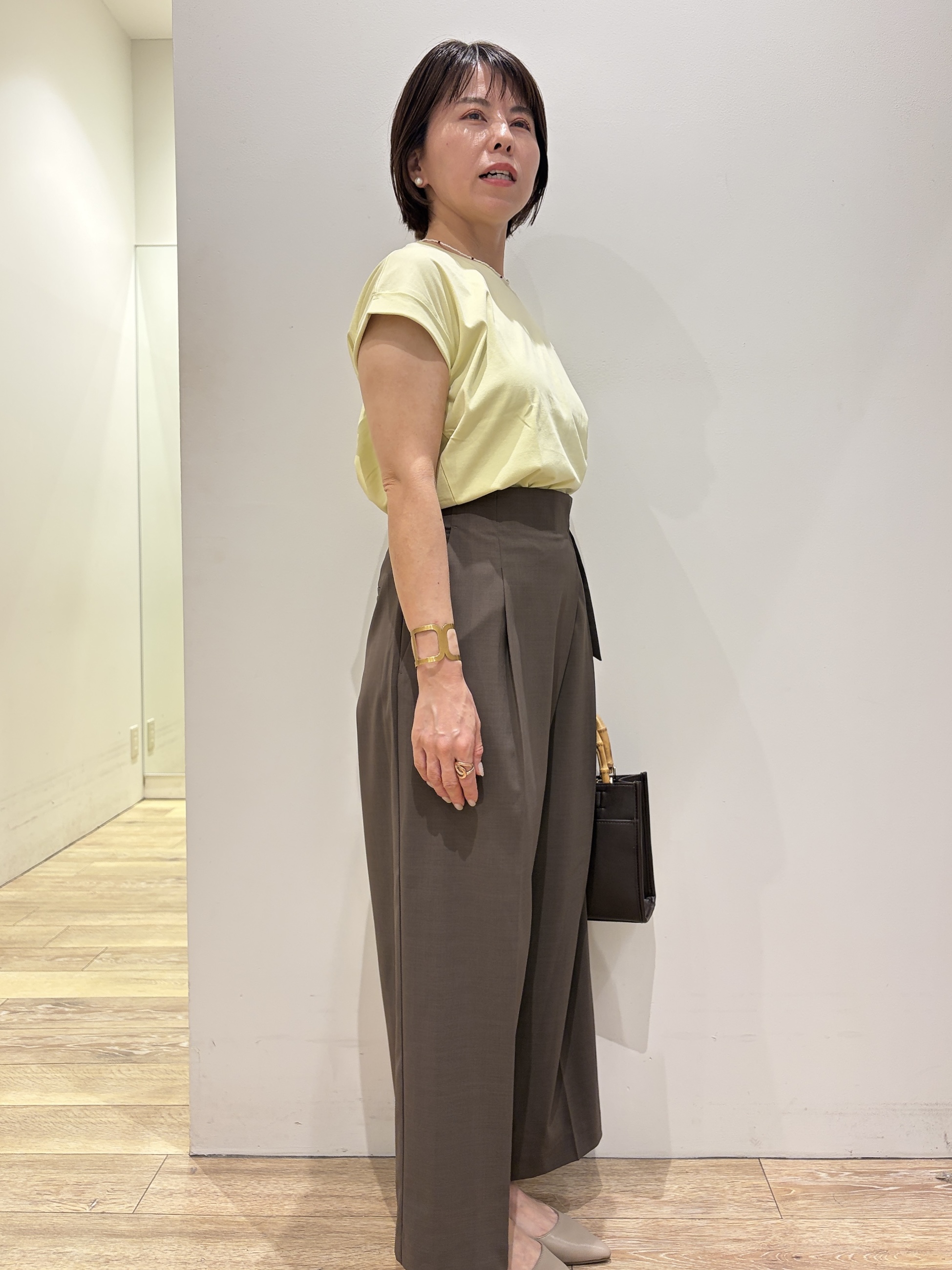YUKOさんの「index｜【接触冷感／UV】ワンポイント刺繍Tシャツ《7col／XS~3L／洗濯機OK》」を使ったコーディネート