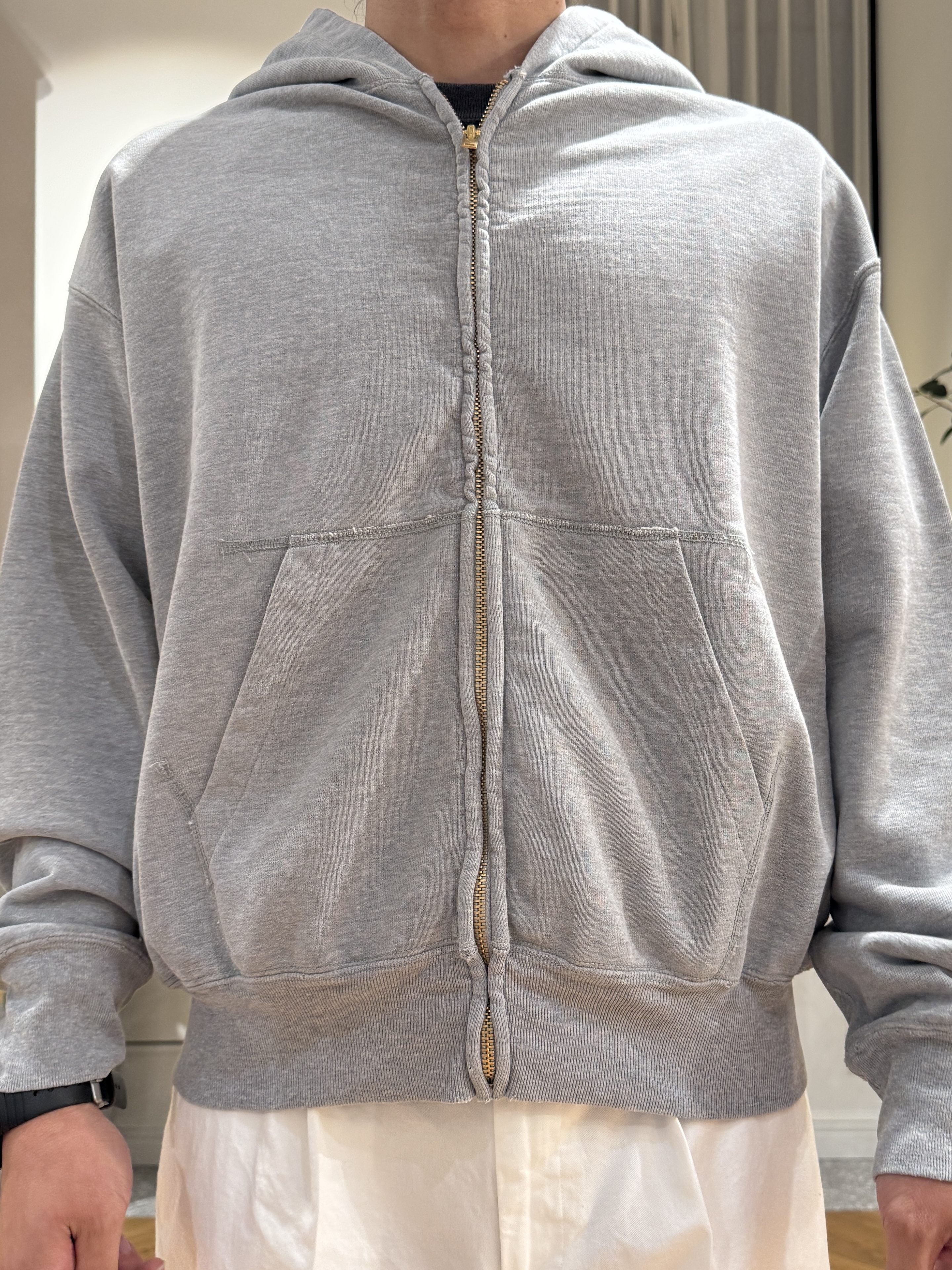 kawarataniさんの「DRESSTERIOR｜◆REMI RELIEF（レミレリーフ）SP加工裏毛ZIPパーカ New Fit」を使ったコーディネート
