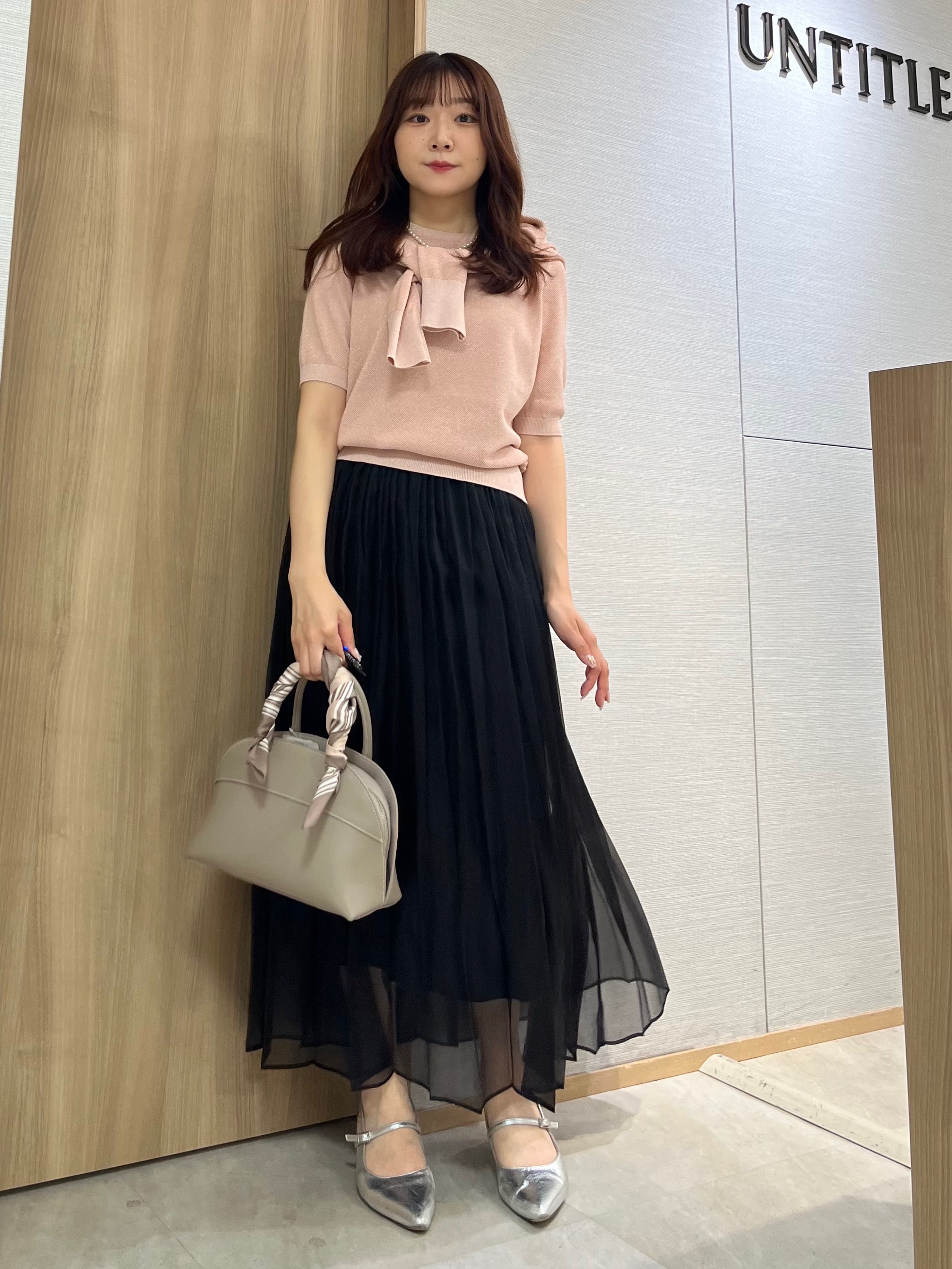 KAHOさんの「UNTITLED｜◆【アンサンブル可】ラメ混クルーネックカーディガン」を使ったコーディネート