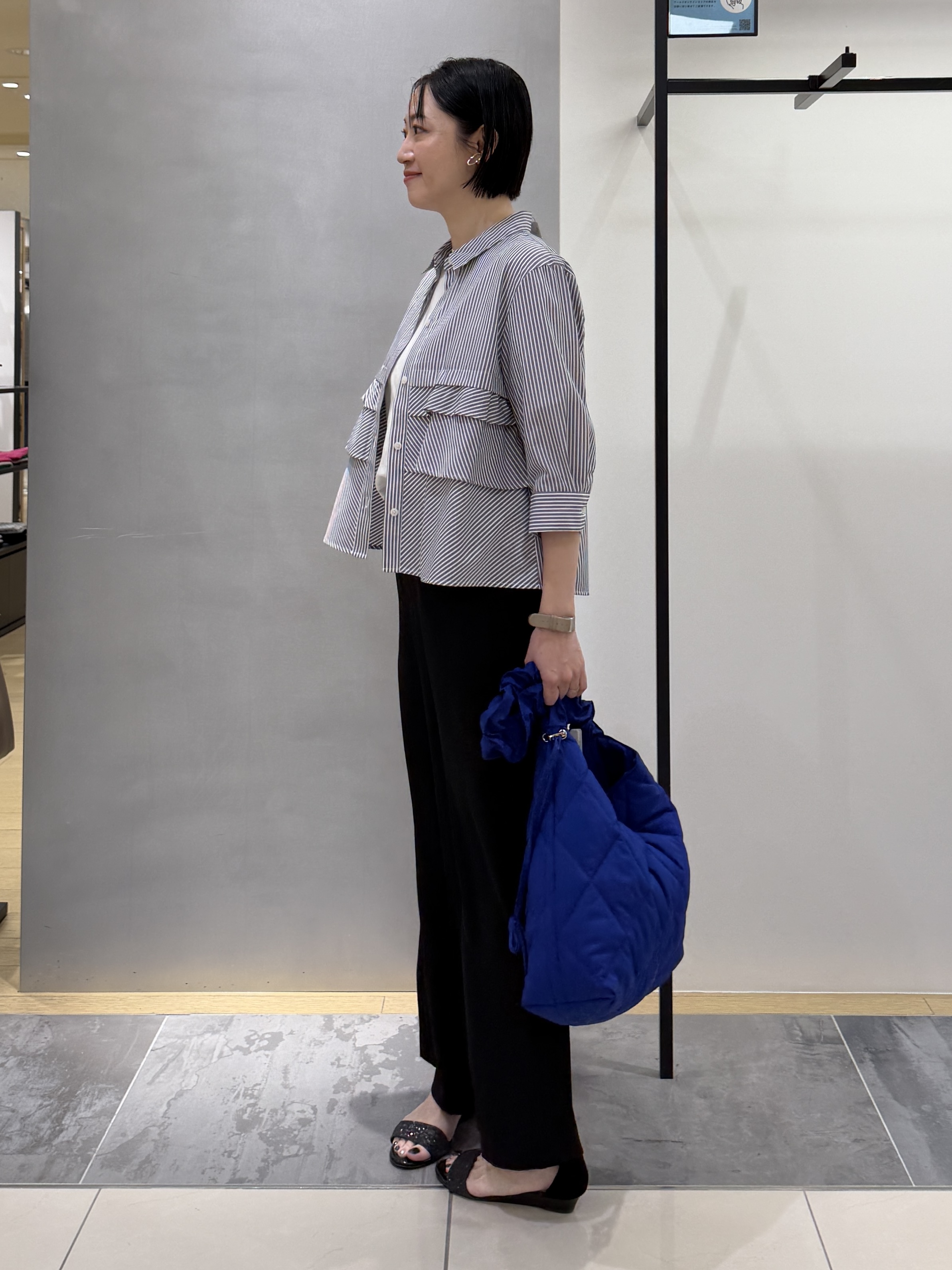 shihoさんの「INDIVI｜【UVケア／吸汗速乾／着映え】ティアードストライプシャツ」を使ったコーディネート