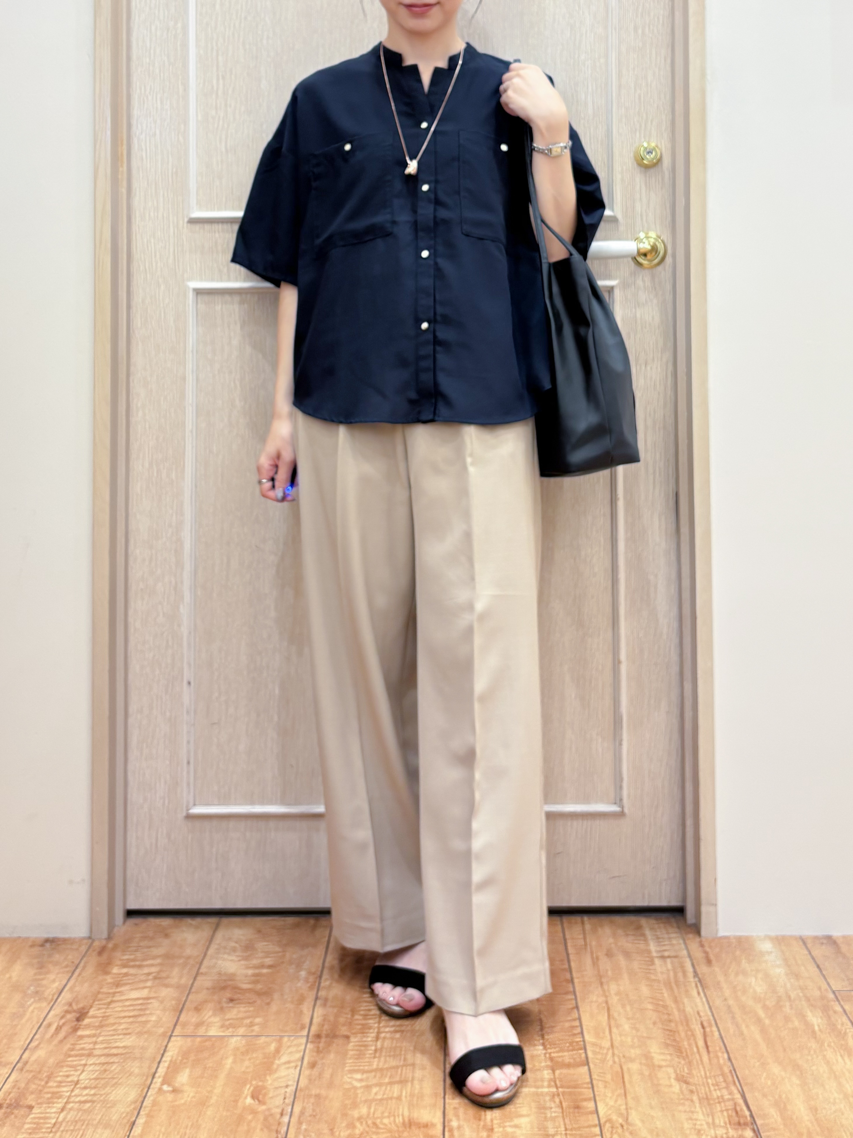 なみさんの「SHOO･LA･RUE｜【洗濯機可/S-LL】大人の抜け感 ゆるっと5分袖シャツ」を使ったコーディネート