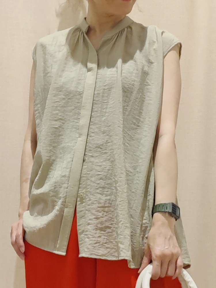 toyaさんの「Dessin｜ギャザーネック フレンチスリーブブラウス」を使ったコーディネート