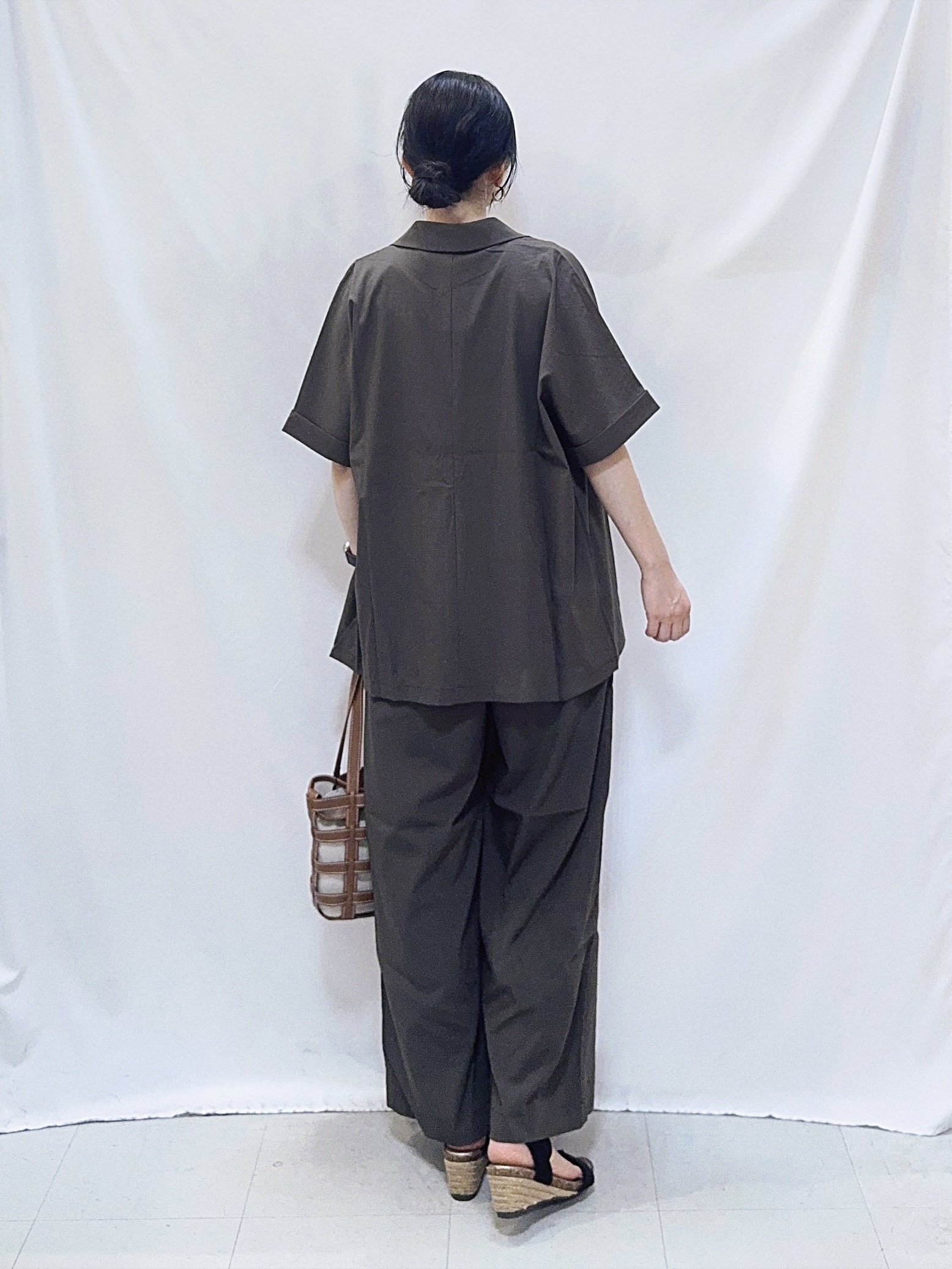 𝐇𝐢𝐫𝐨𝐦𝐢さんの「SHOO･LA･RUE｜【高レビュー/洗濯機可/セットアップ可】軽凛(かろりん) 半袖ジャケット」を使ったコーディネート