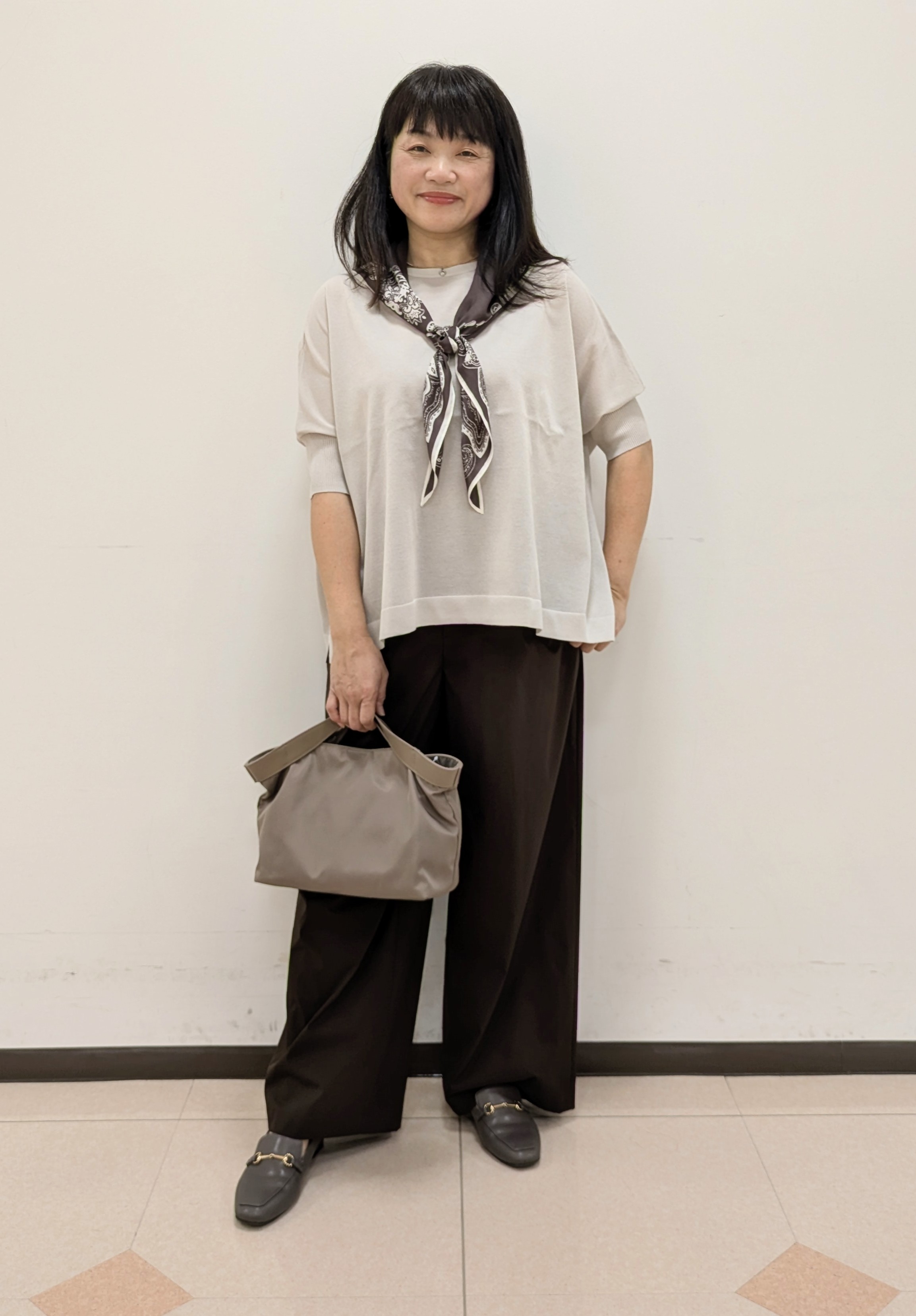 ともさんの「UNTITLED｜【アンサンブル可/洗える】シアーレーヨンニット」を使ったコーディネート