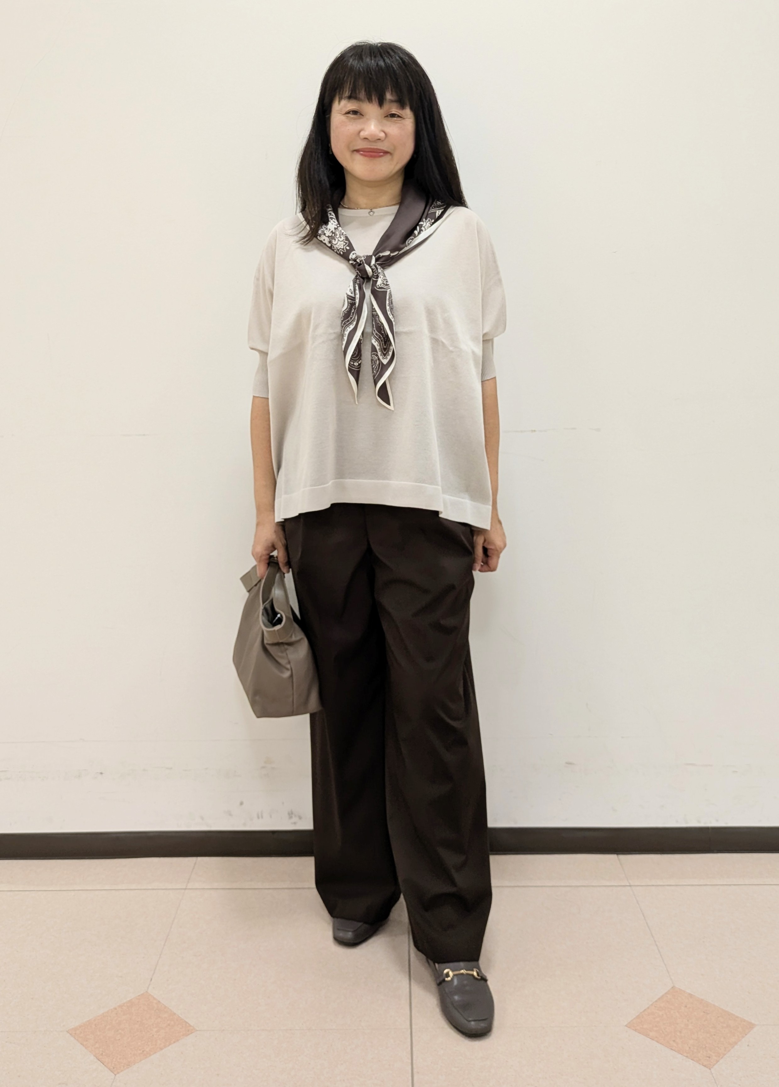 ともさんの「UNTITLED｜【アンサンブル可/洗える】シアーレーヨンニット」を使ったコーディネート