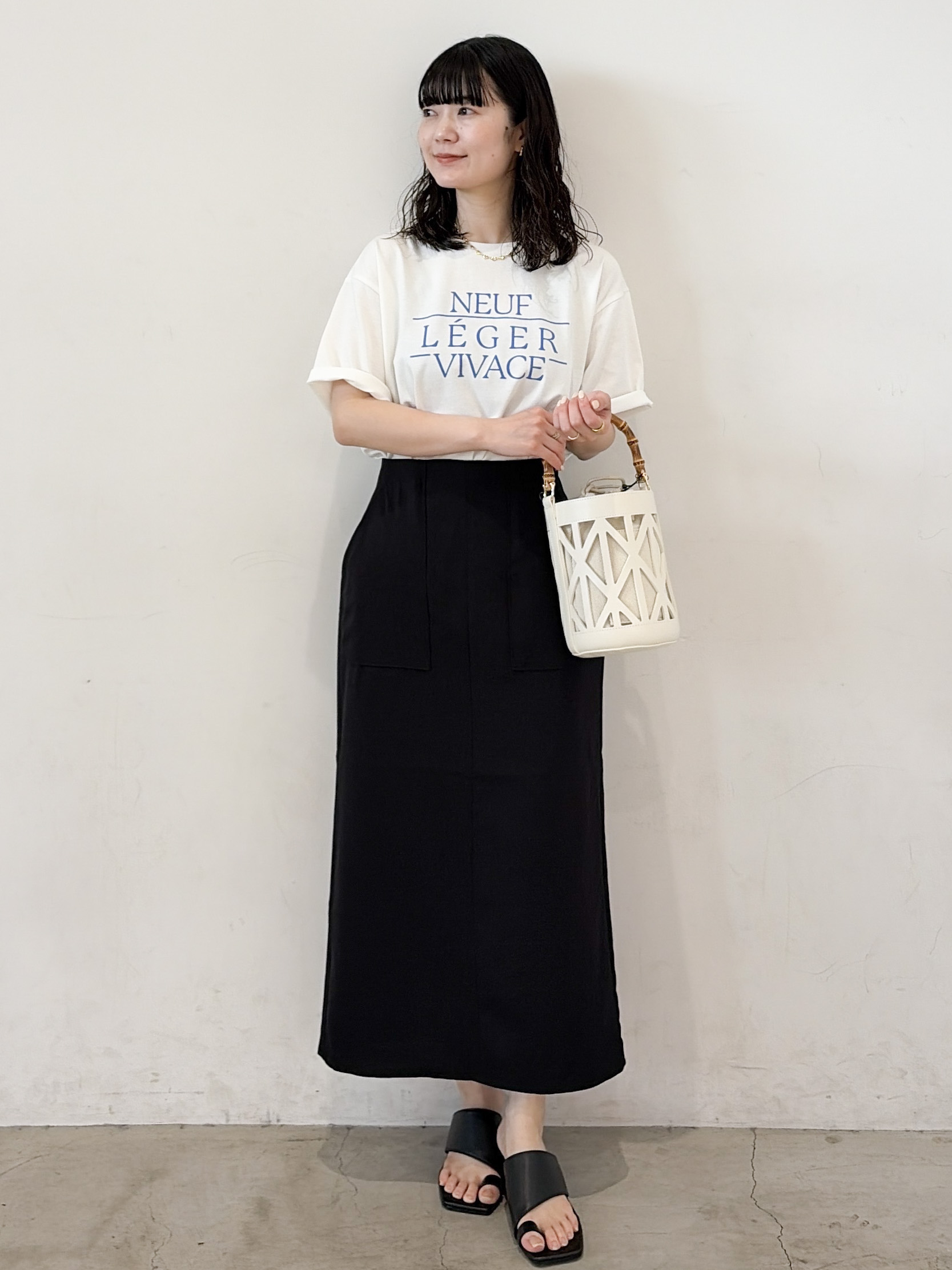 haruさんの「OPAQUE.CLIP｜ロゴプリントアソートTシャツ【洗濯機OK】」を使ったコーディネート