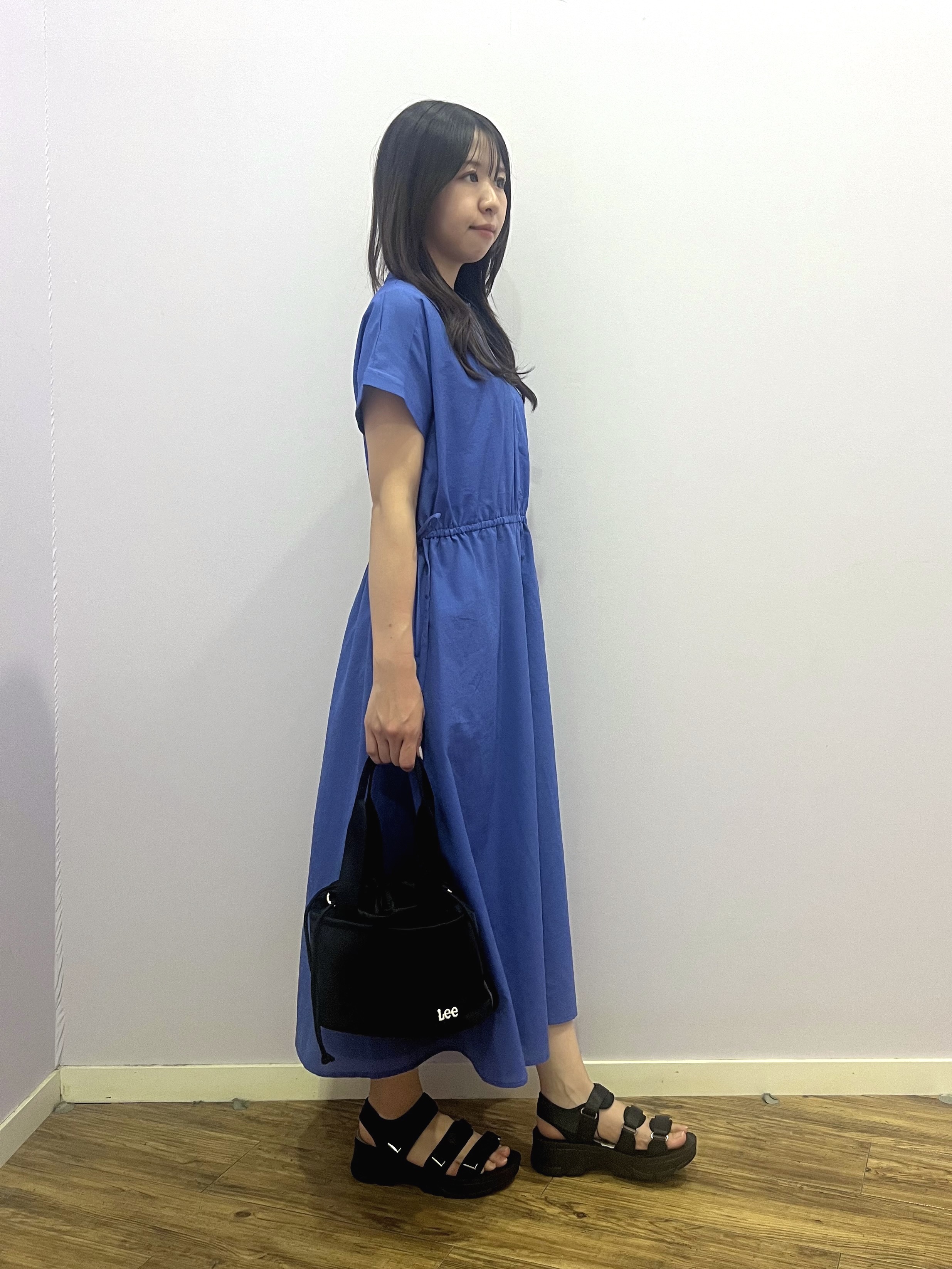 しいなさんの「SHOO･LA･RUE｜【S-LL/UV/吸水速乾/洗濯機可】通気性〇 ギャザーリボンワンピース」を使ったコーディネート