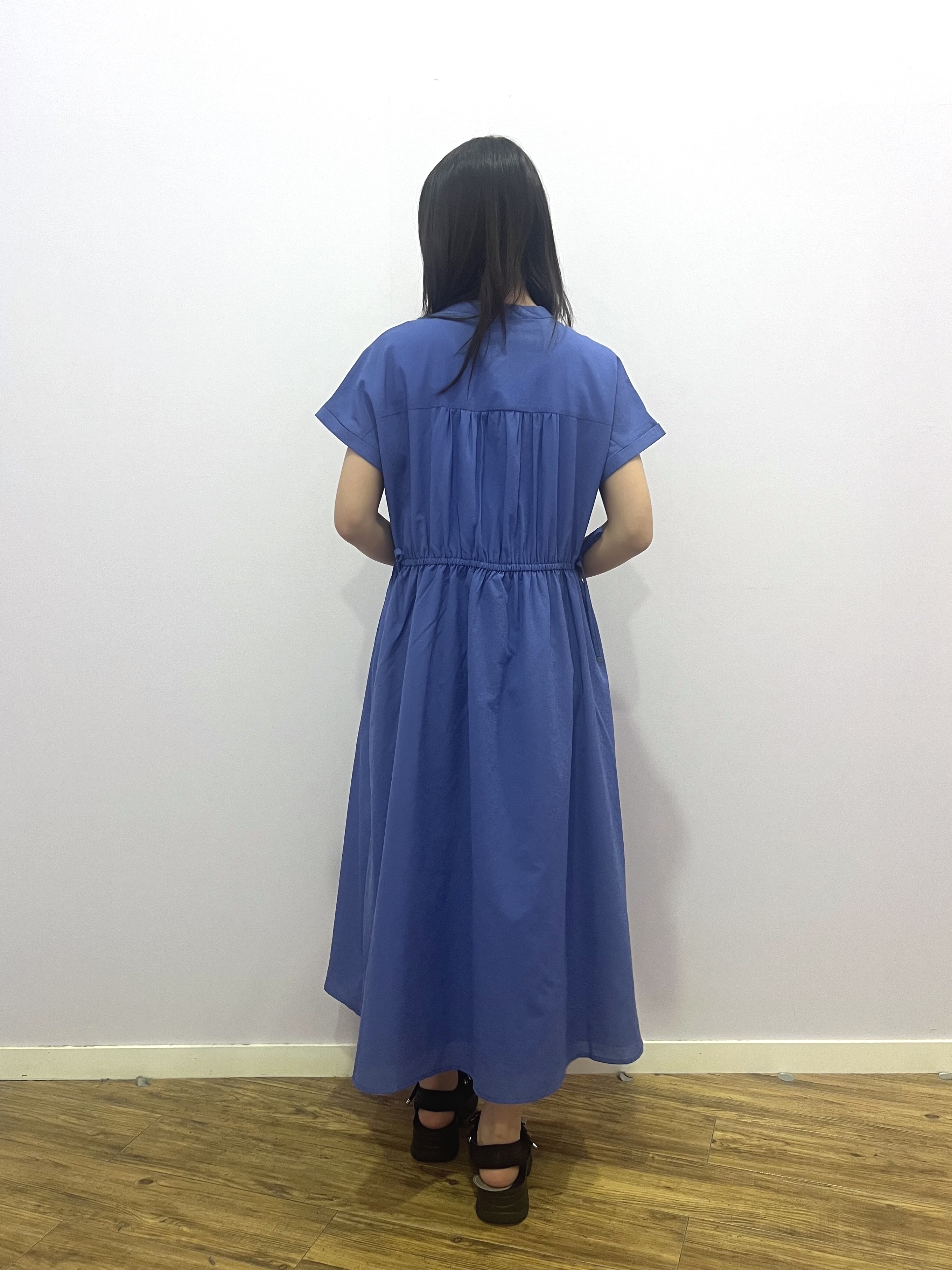 しいなさんの「SHOO･LA･RUE｜【S-LL/UV/吸水速乾/洗濯機可】通気性〇 ギャザーリボンワンピース」を使ったコーディネート
