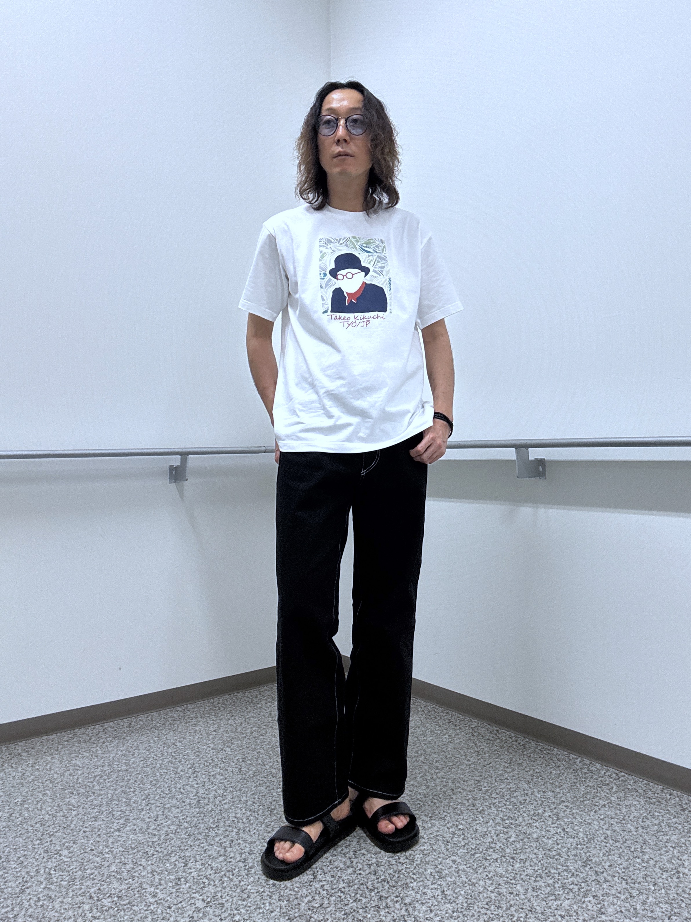 おーのさんの「TAKEO KIKUCHI｜リップル小花シャツ」を使ったコーディネート