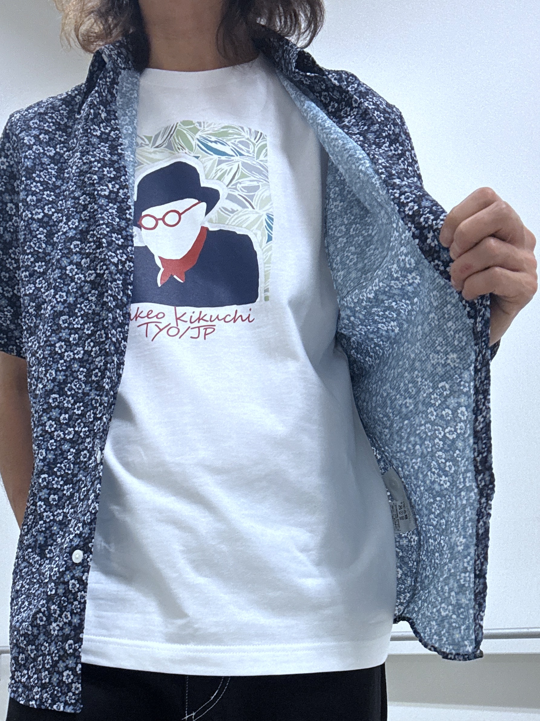 おーのさんの「TAKEO KIKUCHI｜リップル小花シャツ」を使ったコーディネート
