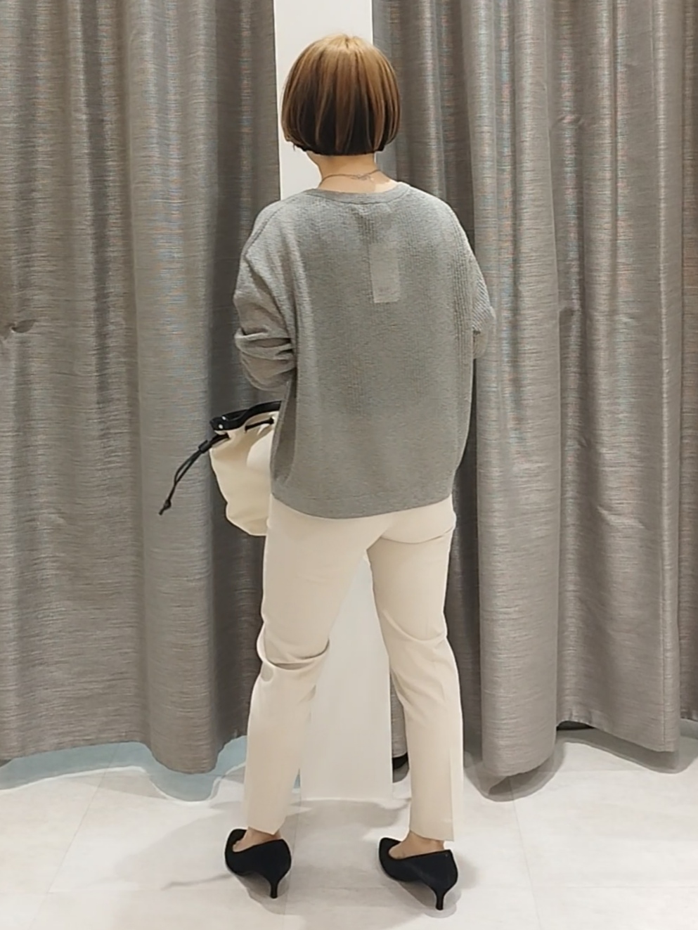 s u g iさんの「UNTITLED｜◆シアーメッシュニット」を使ったコーディネート