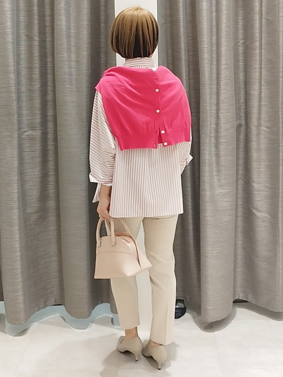 s u g iさんの「UNTITLED｜◆【9色展開/アンサンブル可】コットンクルーネックカーディガン」を使ったコーディネート