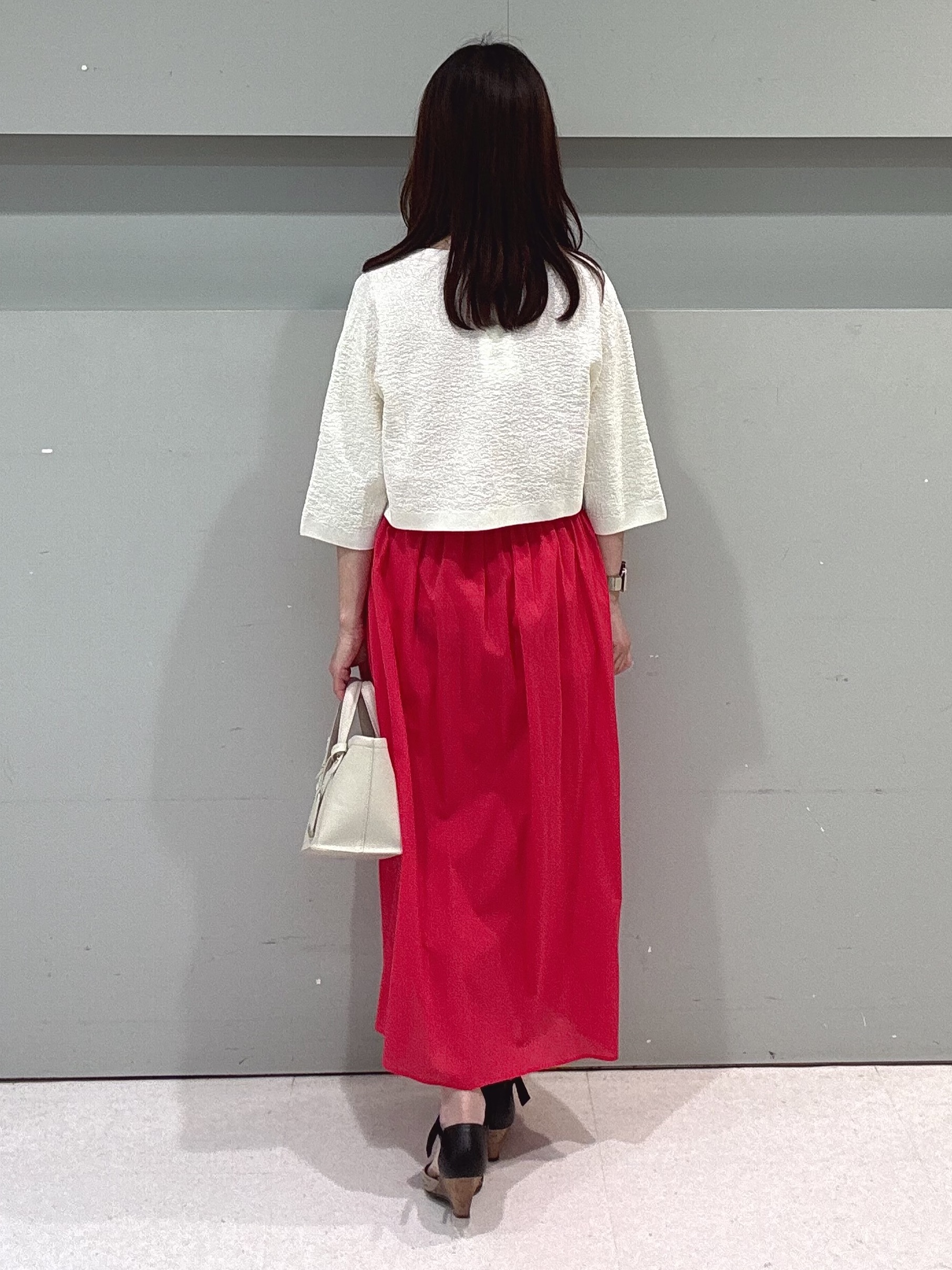 makiさんの「UNTITLED｜◆【ストレッチ性/洗える】短丈ニットカーディガン」を使ったコーディネート