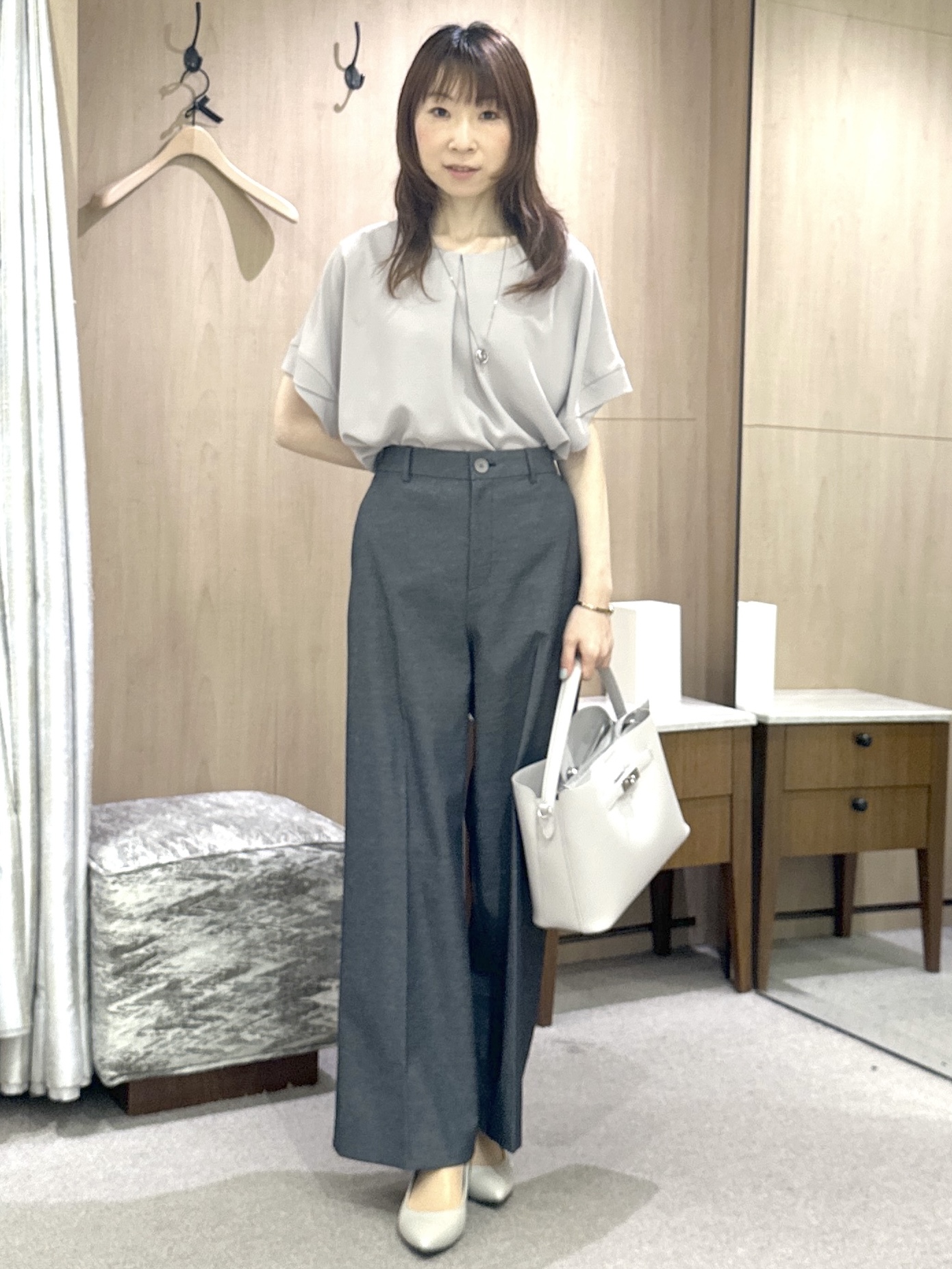 Miwaさんの「UNTITLED｜【セットアップ可/UVカット/前後2WAY】リラクシーフレンチスリーブブラウス」を使ったコーディネート