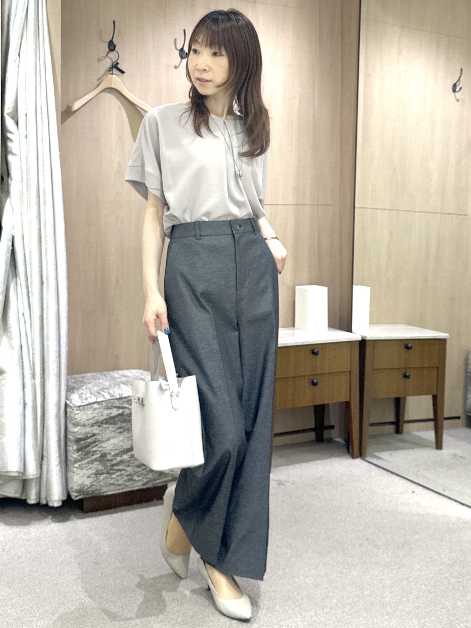Miwaさんの「UNTITLED｜【セットアップ可/UVカット/前後2WAY】リラクシーフレンチスリーブブラウス」を使ったコーディネート