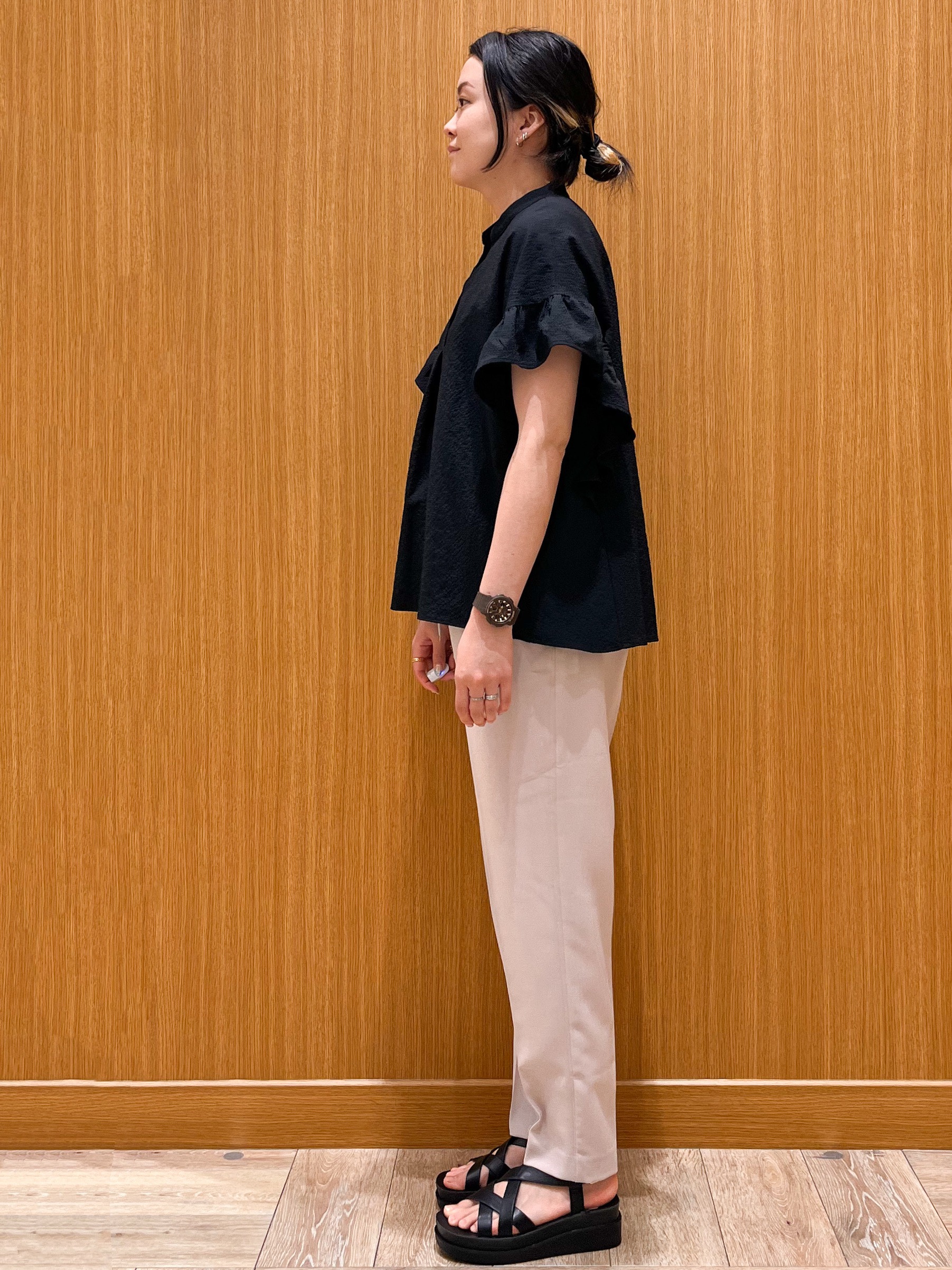 aさんの「OPAQUE.CLIP｜【UV】フリルスキッパーブラウス《洗濯機OK》」を使ったコーディネート