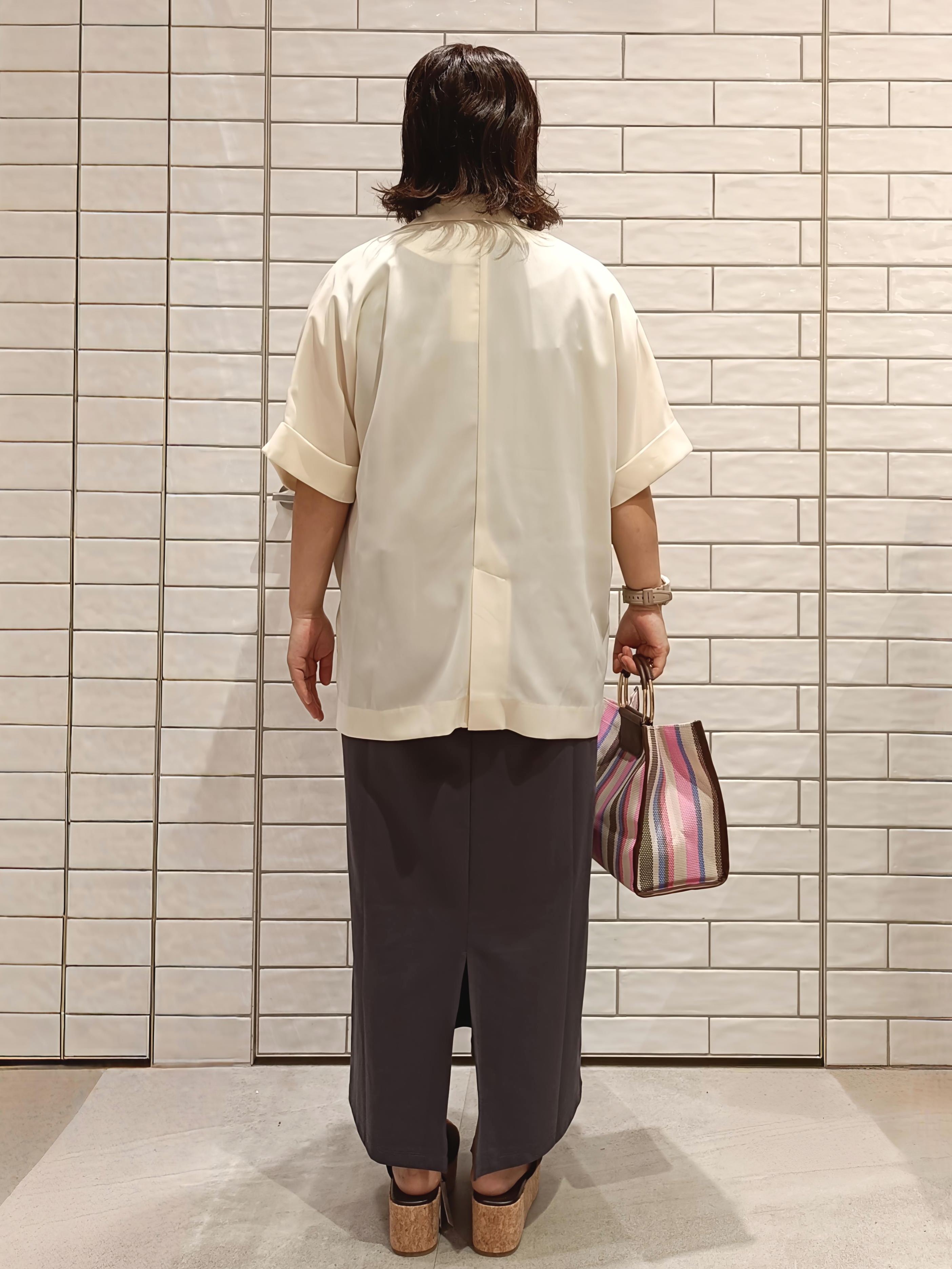 かなこさんの「OPAQUE.CLIP｜【接触冷感／吸水速乾／防シワ】リネンライクテーラードジャケット《洗濯機OK》」を使ったコーディネート
