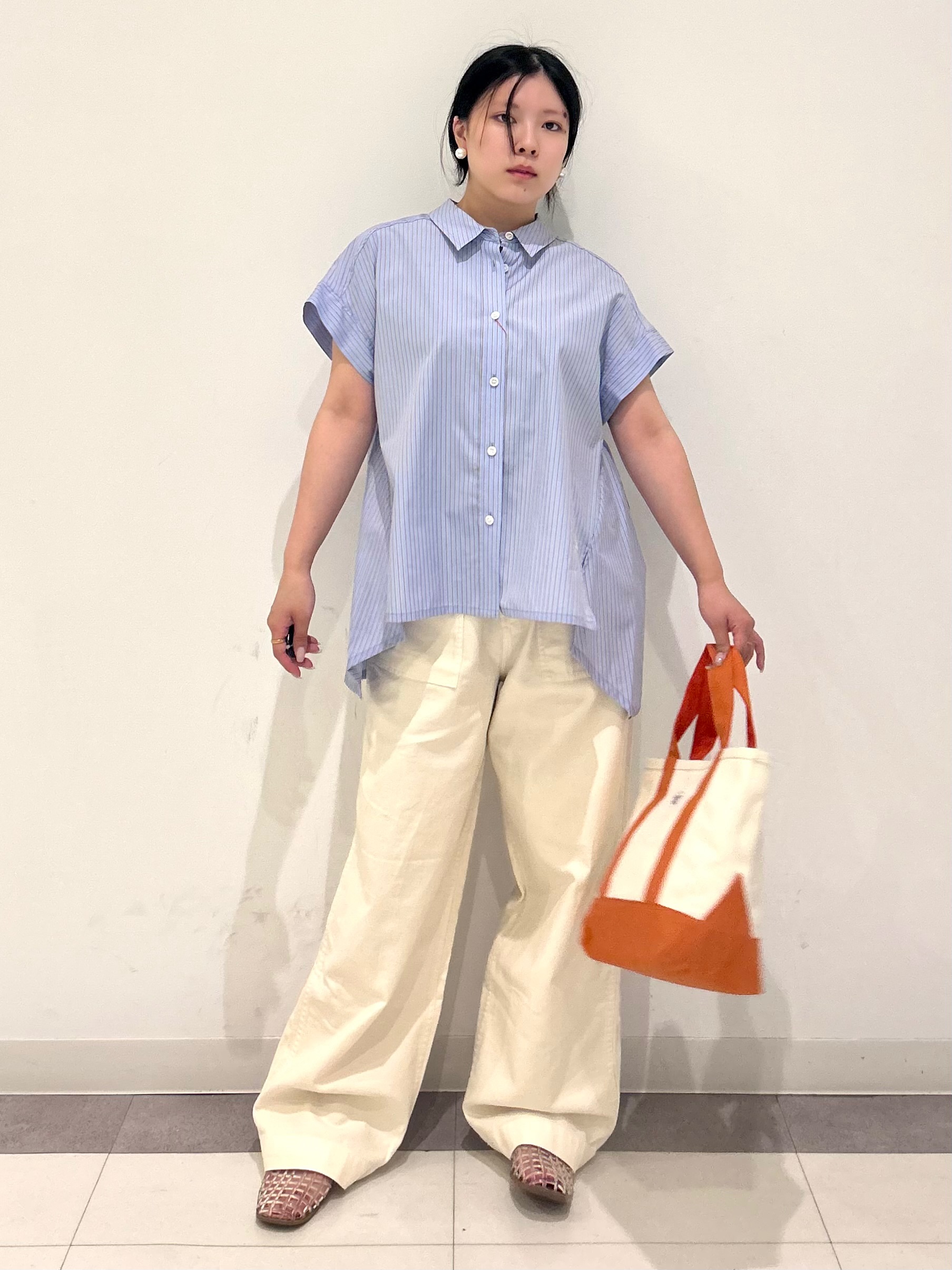 とりみさんの「DRESSTERIOR｜キャンバスミニトート」を使ったコーディネート