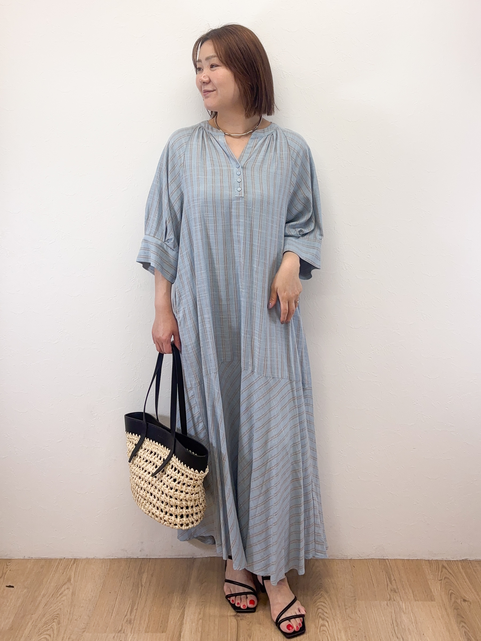 Takeさんの「OPAQUE.CLIP｜キーネックロングワンピース【洗える】」を使ったコーディネート