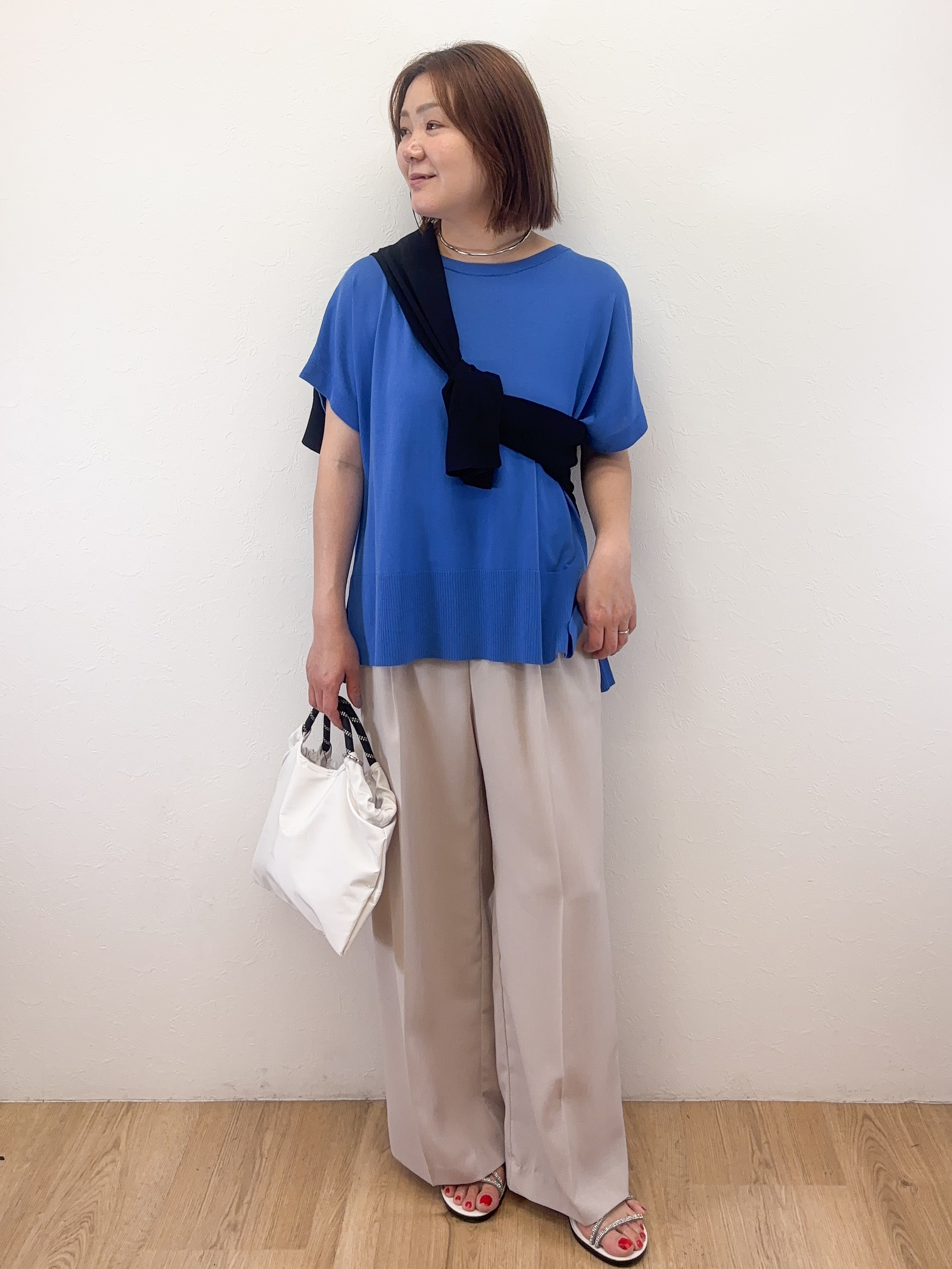 Takeさんの「OPAQUE.CLIP｜【UV／接触冷感】Vネックリラクシーニットカーディガン《洗濯機OK／抗ピル》」を使ったコーディネート