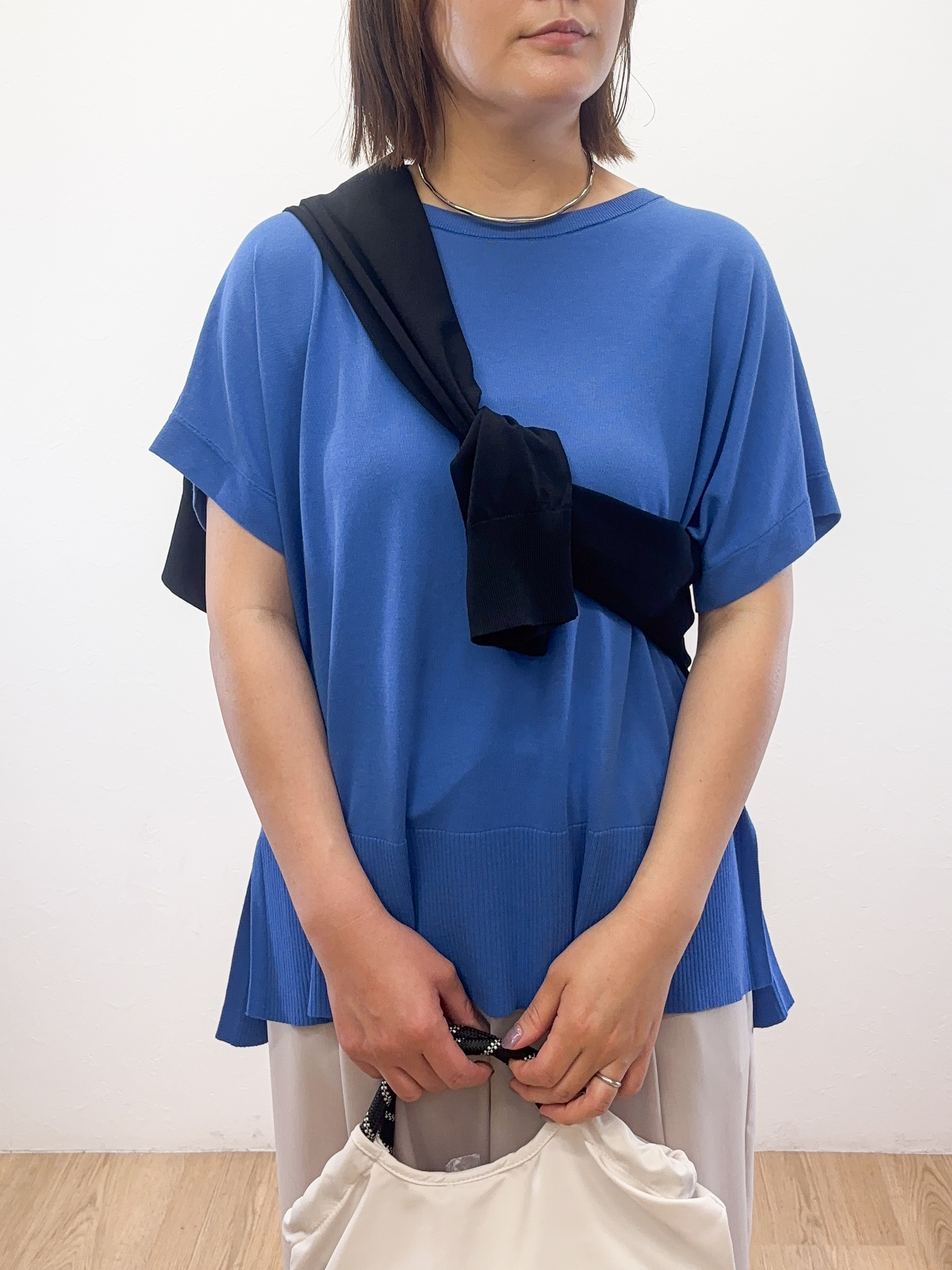 Takeさんの「OPAQUE.CLIP｜【UV／接触冷感】Vネックリラクシーニットカーディガン《洗濯機OK／抗ピル》」を使ったコーディネート