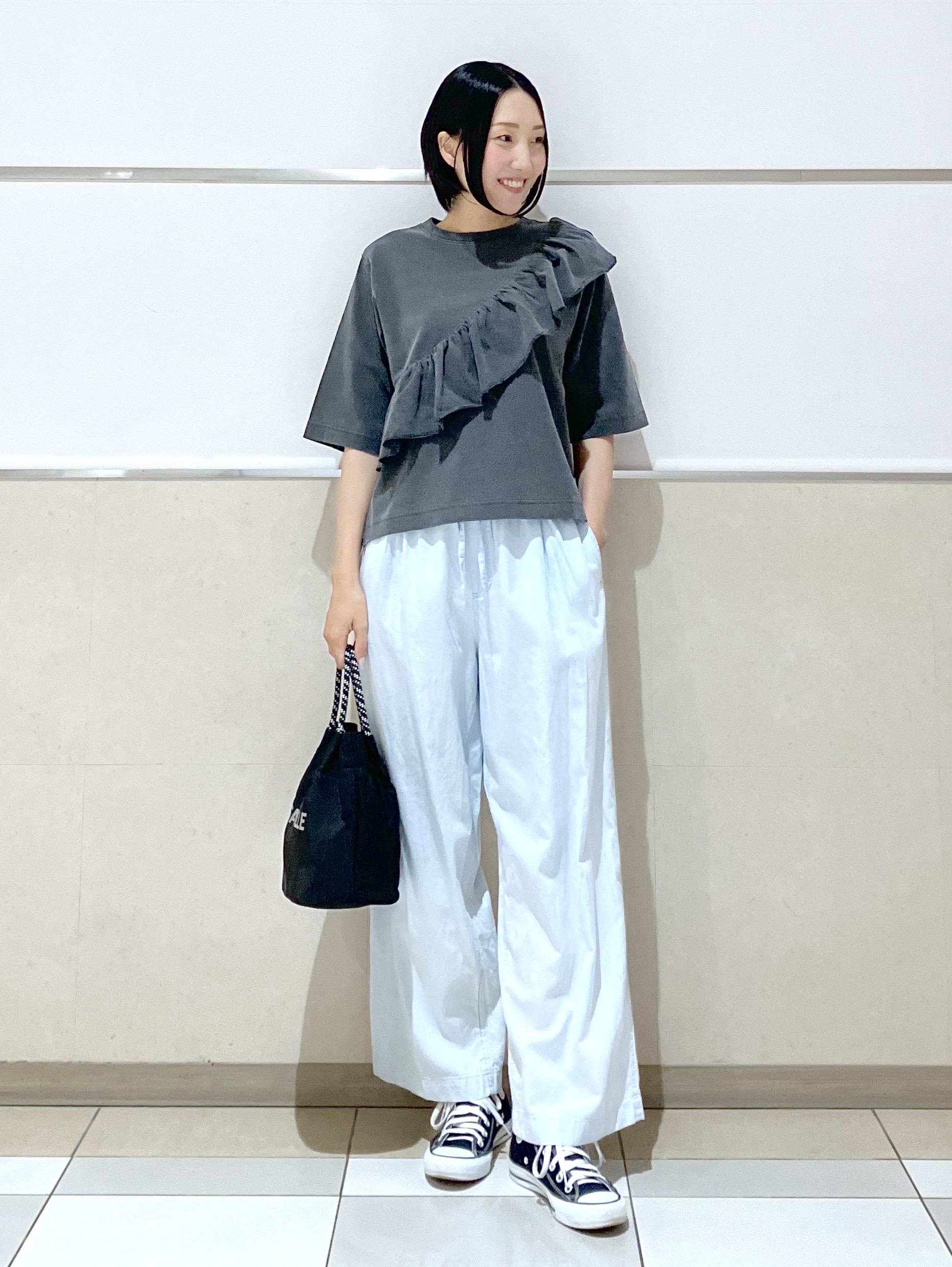 eriko さんの「Dessin｜アシメフリル ヴィンテージライクプルオーバー」を使ったコーディネート