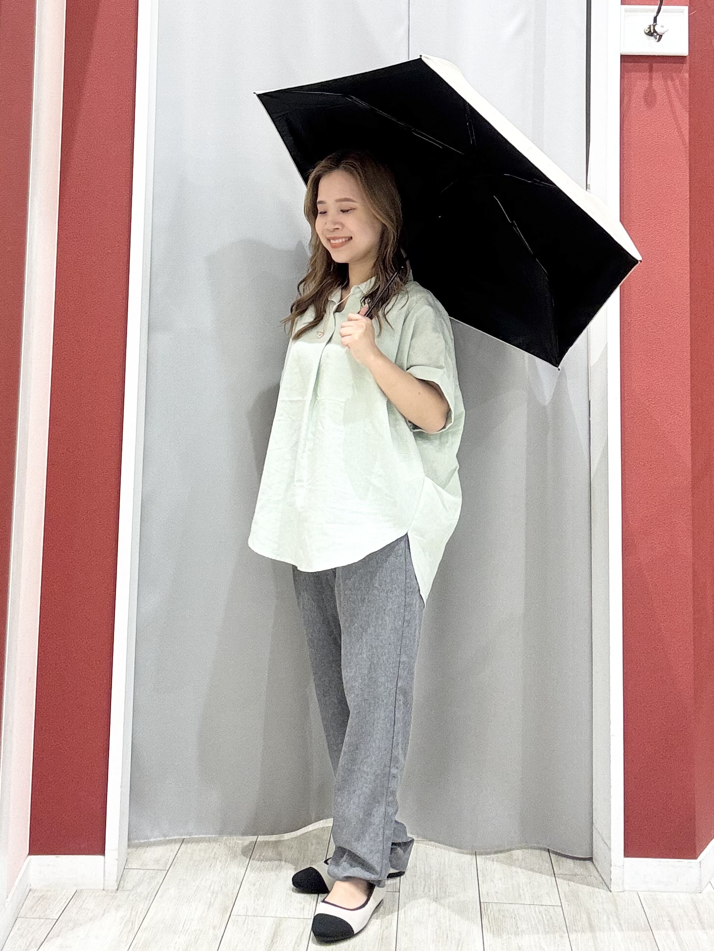 shioさんの「SHOO･LA･RUE｜【UV/吸水速乾/抗菌防臭】インせず着られる フレンチリネンスキッパーシャツ」を使ったコーディネート