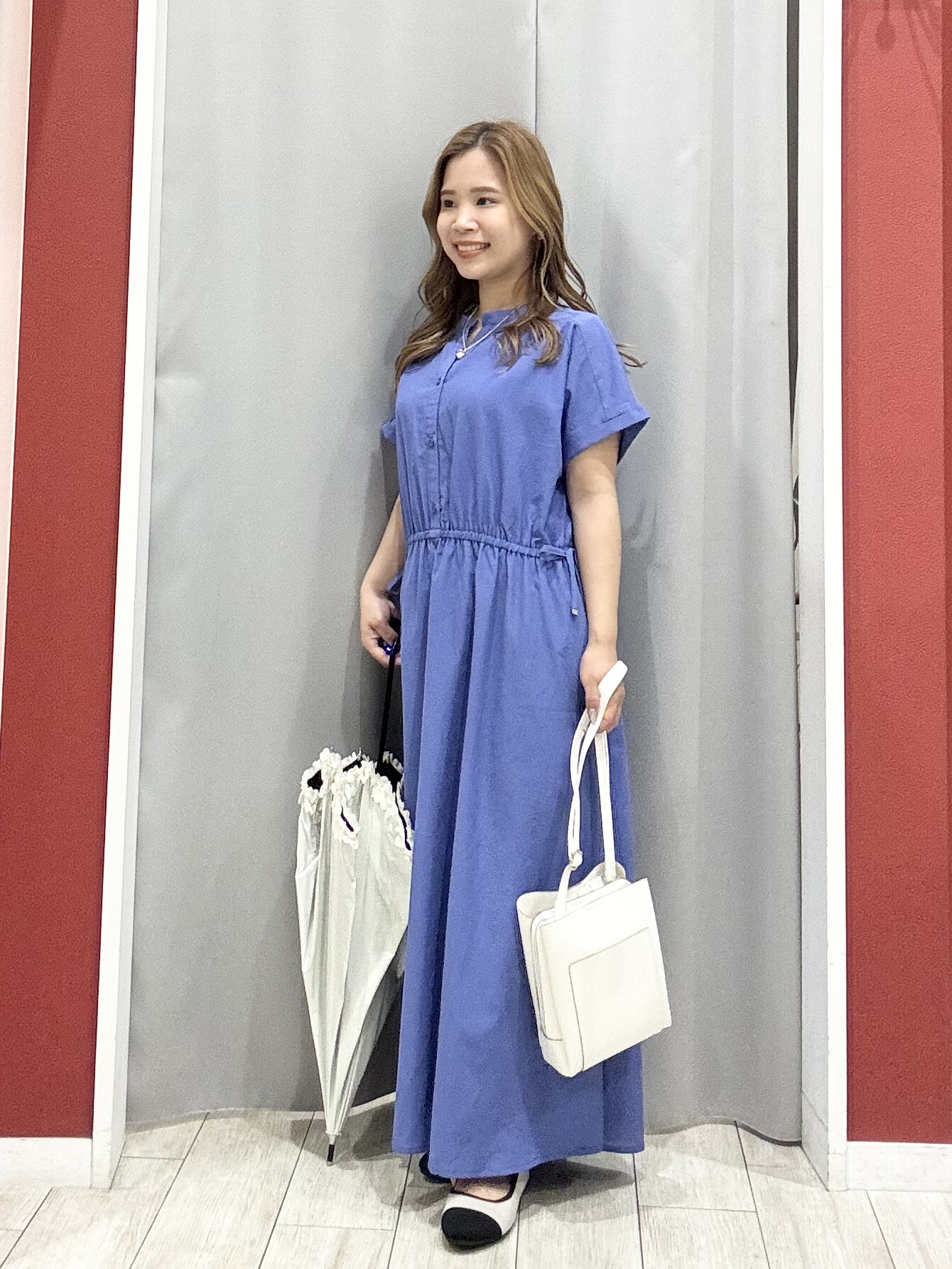 shioさんの「SHOO･LA･RUE｜【S-LL/UV/吸水速乾/洗濯機可】通気性〇 ギャザーリボンワンピース」を使ったコーディネート