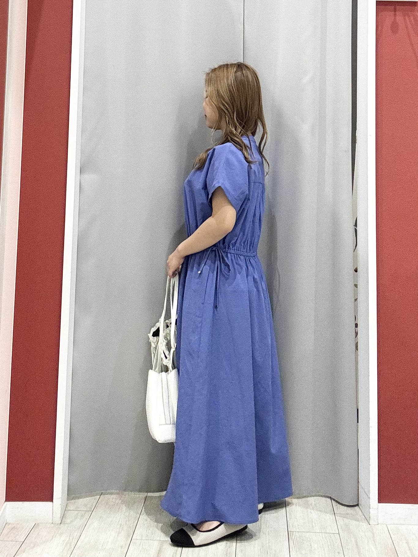 shioさんの「SHOO･LA･RUE｜【S-LL/UV/吸水速乾/洗濯機可】通気性〇 ギャザーリボンワンピース」を使ったコーディネート