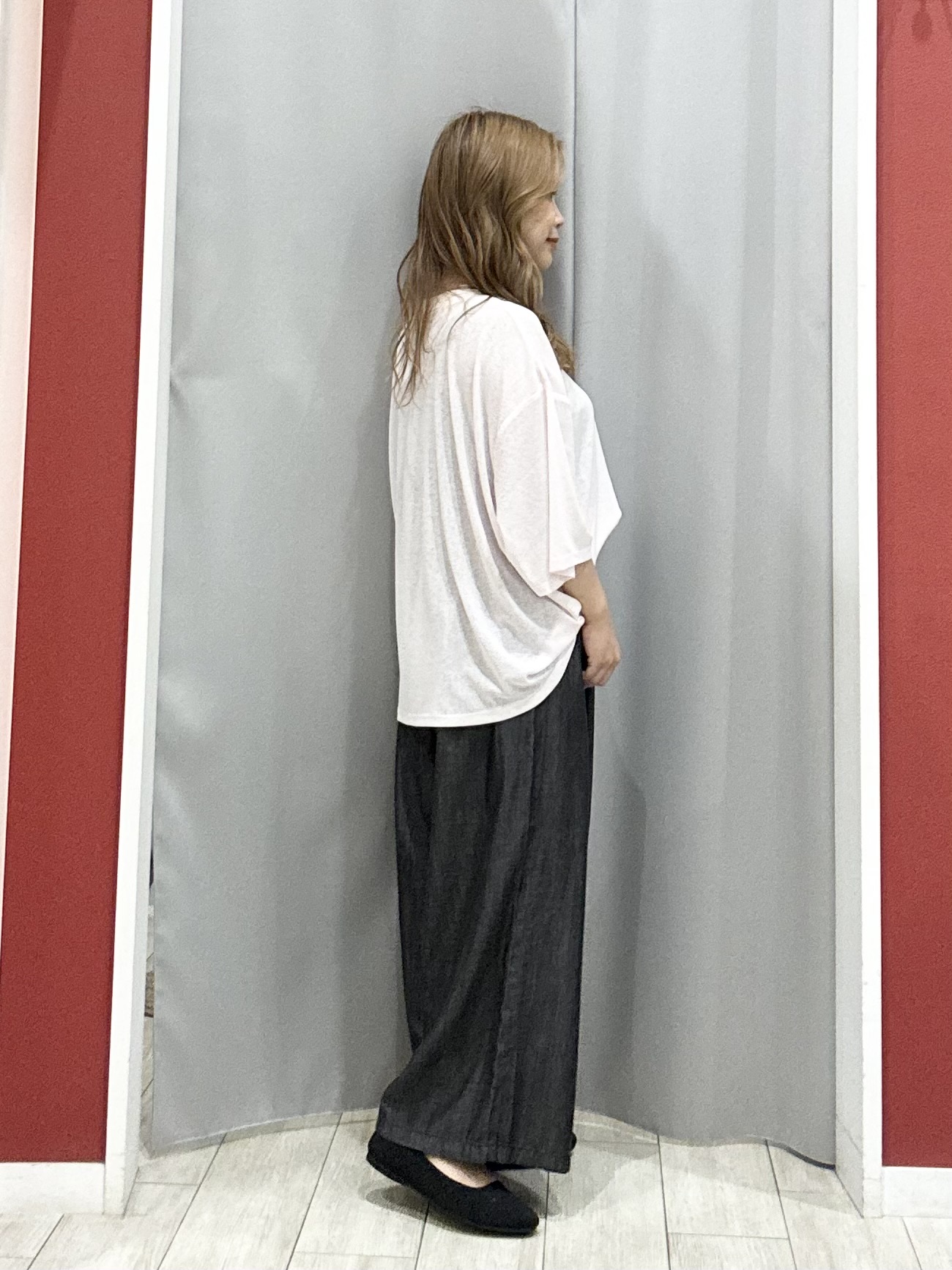 shioさんの「SHOO･LA･RUE｜【S-LL/洗濯機可/体型カバー】ゆるっとこなれる 大人のシアースラブTシャツ」を使ったコーディネート