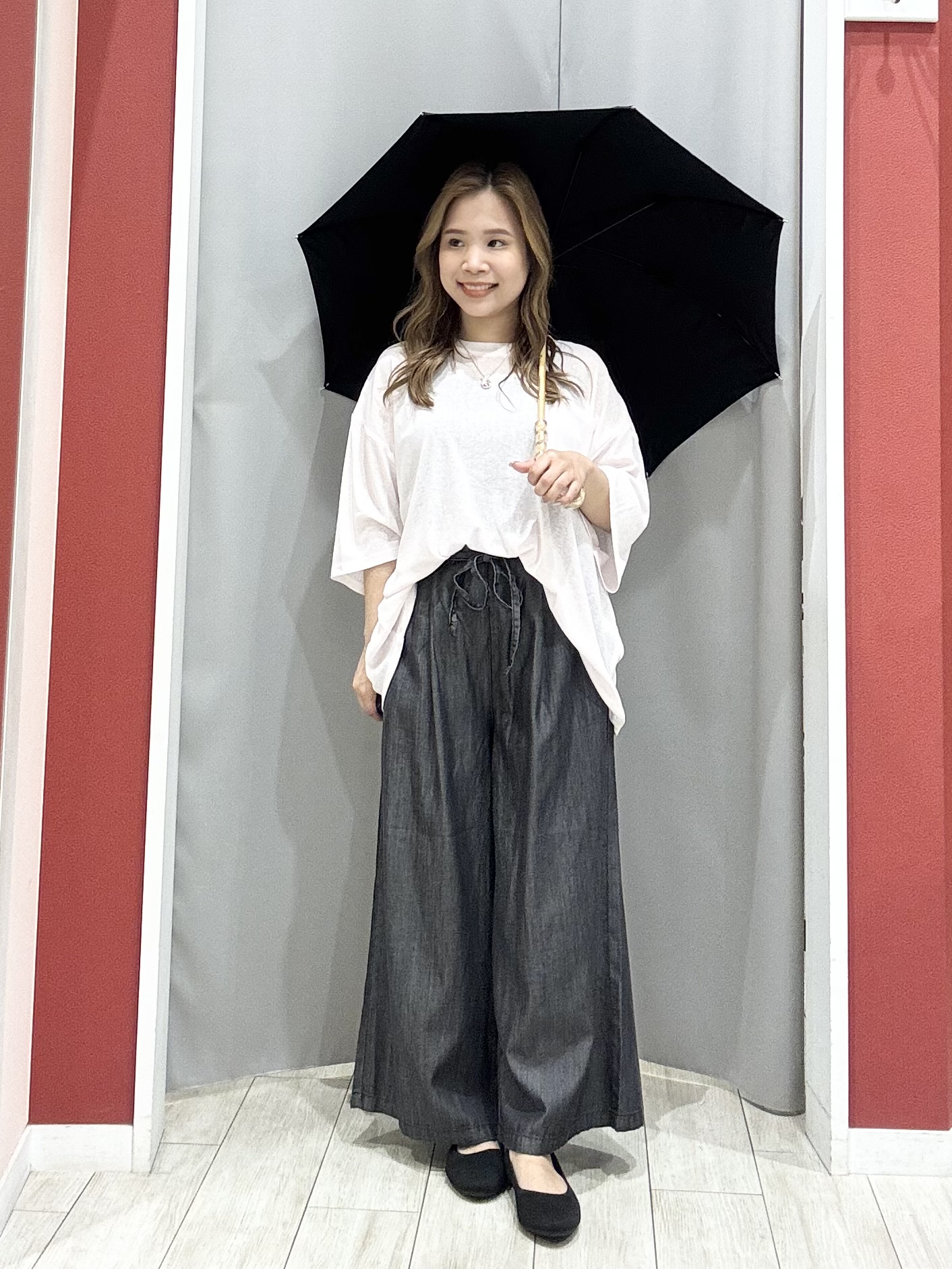 shioさんの「SHOO･LA･RUE｜【S-LL/洗濯機可/体型カバー】ゆるっとこなれる 大人のシアースラブTシャツ」を使ったコーディネート