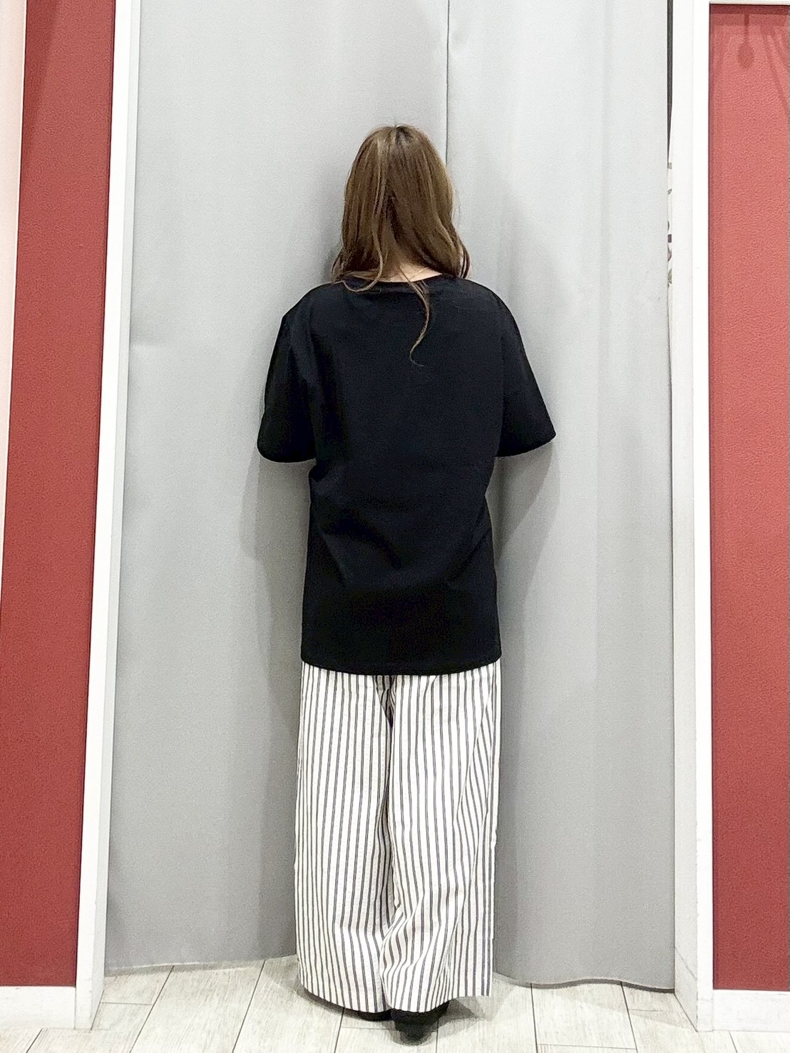 shioさんの「SHOO･LA･RUE｜【UV/洗濯機可】日焼け対策も快適に 指穴つき ジップパーカー」を使ったコーディネート
