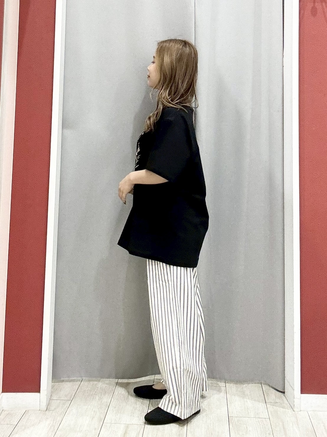 shioさんの「SHOO･LA･RUE｜【UV/洗濯機可】日焼け対策も快適に 指穴つき ジップパーカー」を使ったコーディネート