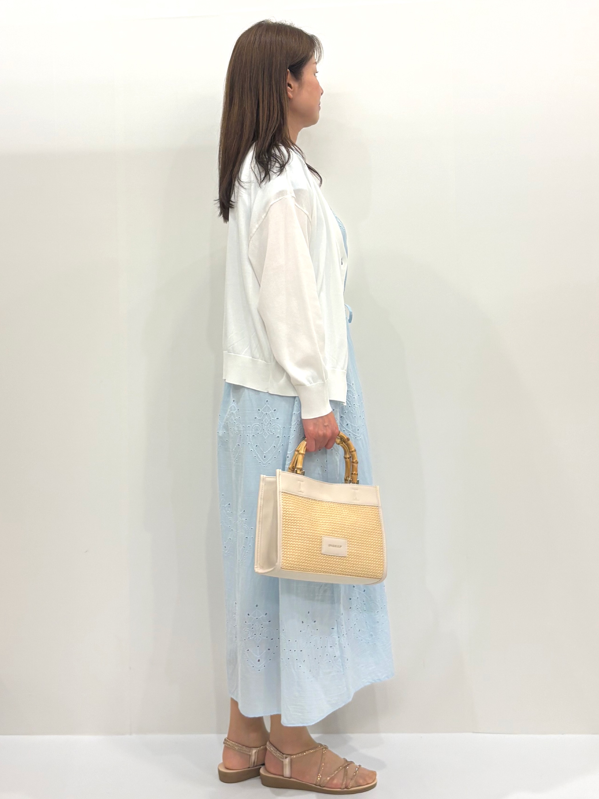 Satoさんの「OPAQUE.CLIP｜【UV／接触冷感】Vネックリラクシーニットカーディガン《洗濯機OK／抗ピル》」を使ったコーディネート