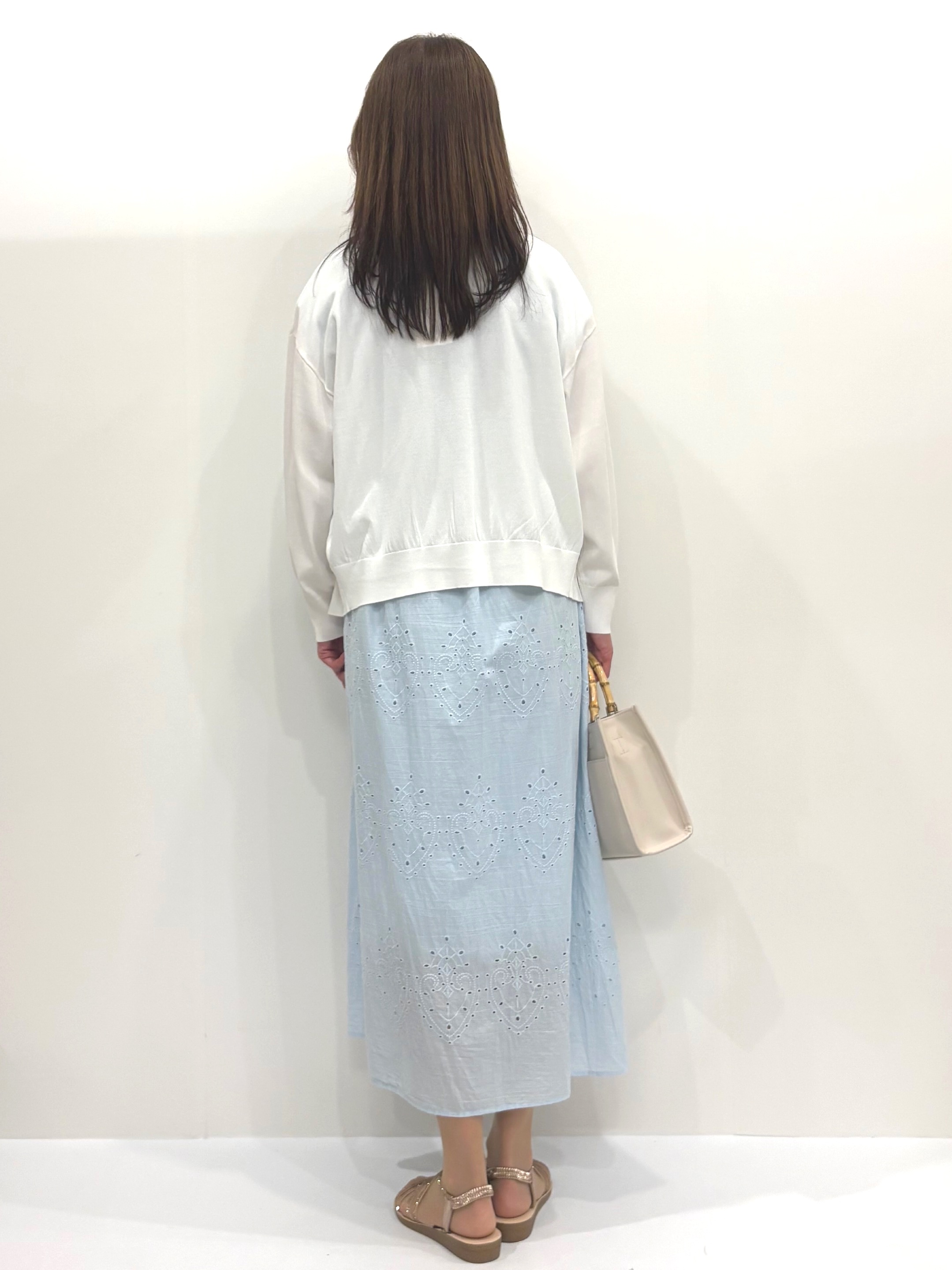 Satoさんの「OPAQUE.CLIP｜【UV／接触冷感】Vネックリラクシーニットカーディガン《洗濯機OK／抗ピル》」を使ったコーディネート