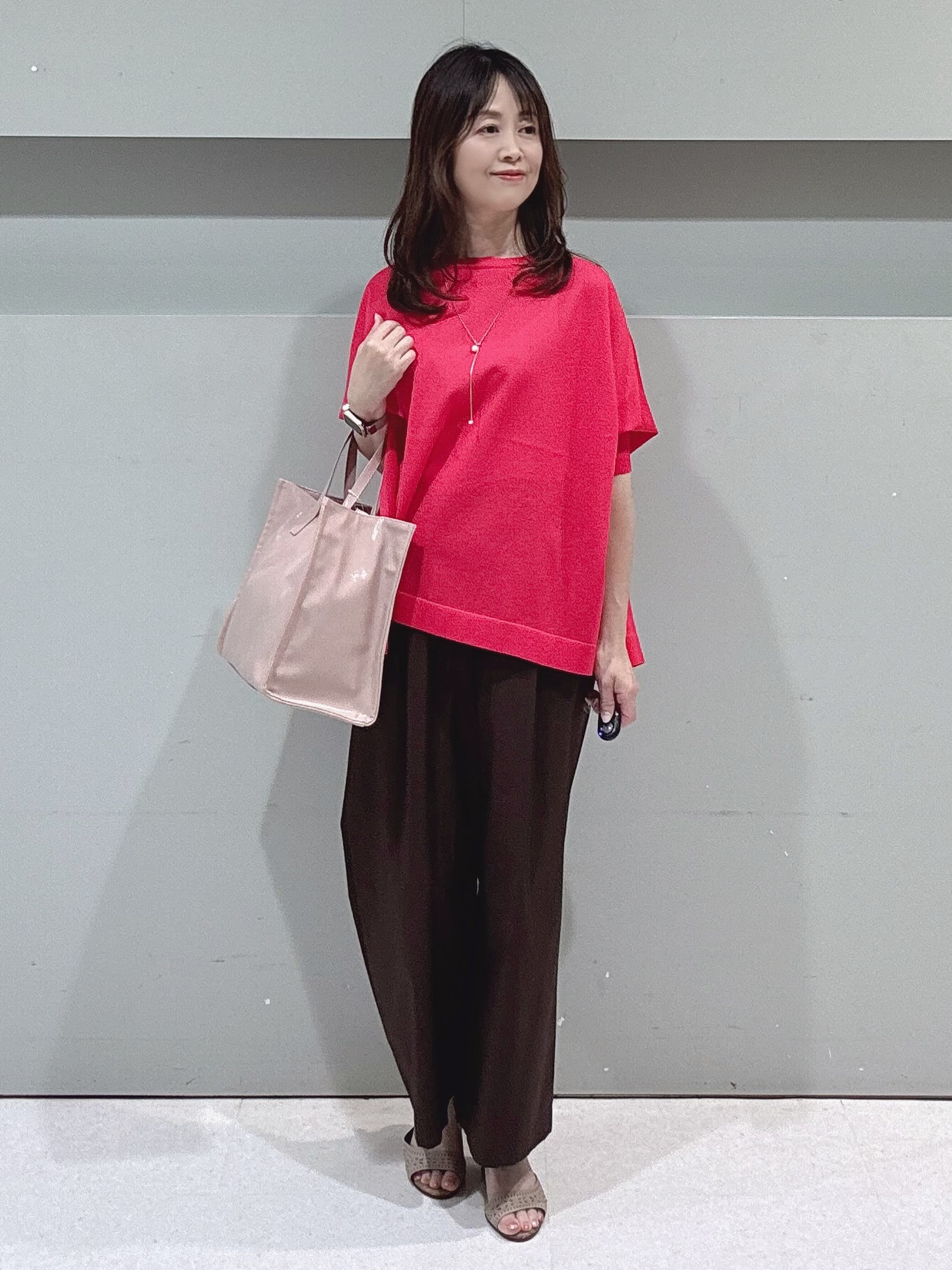 makiさんの「UNTITLED｜【アンサンブル可/洗える】シアーレーヨンニット」を使ったコーディネート