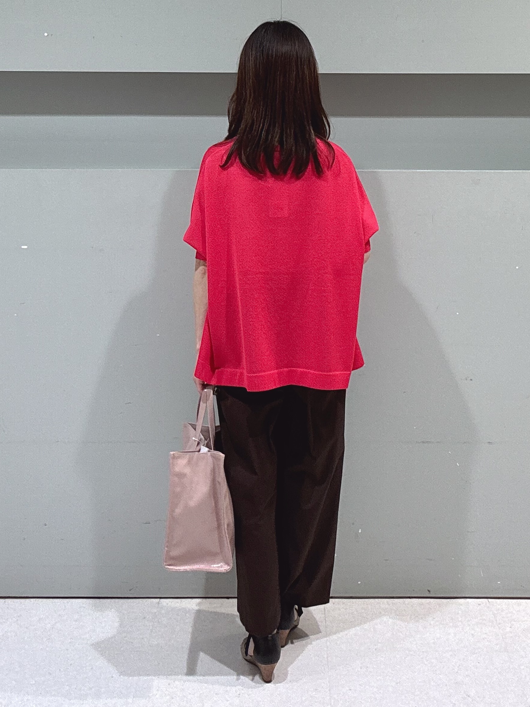 makiさんの「UNTITLED｜【アンサンブル可/洗える】シアーレーヨンニット」を使ったコーディネート